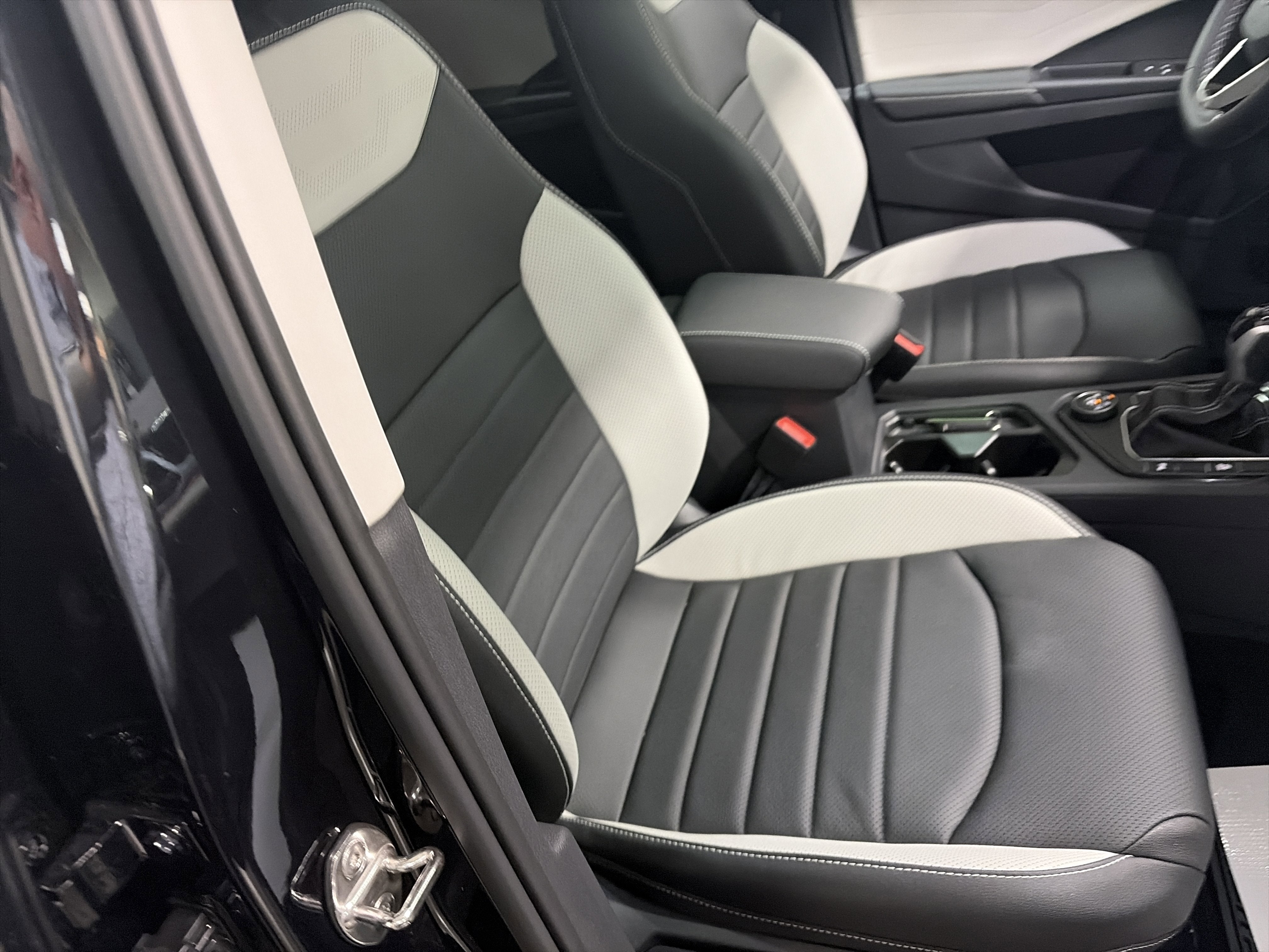 2026 Volkswagen Taos 1.5T SEL