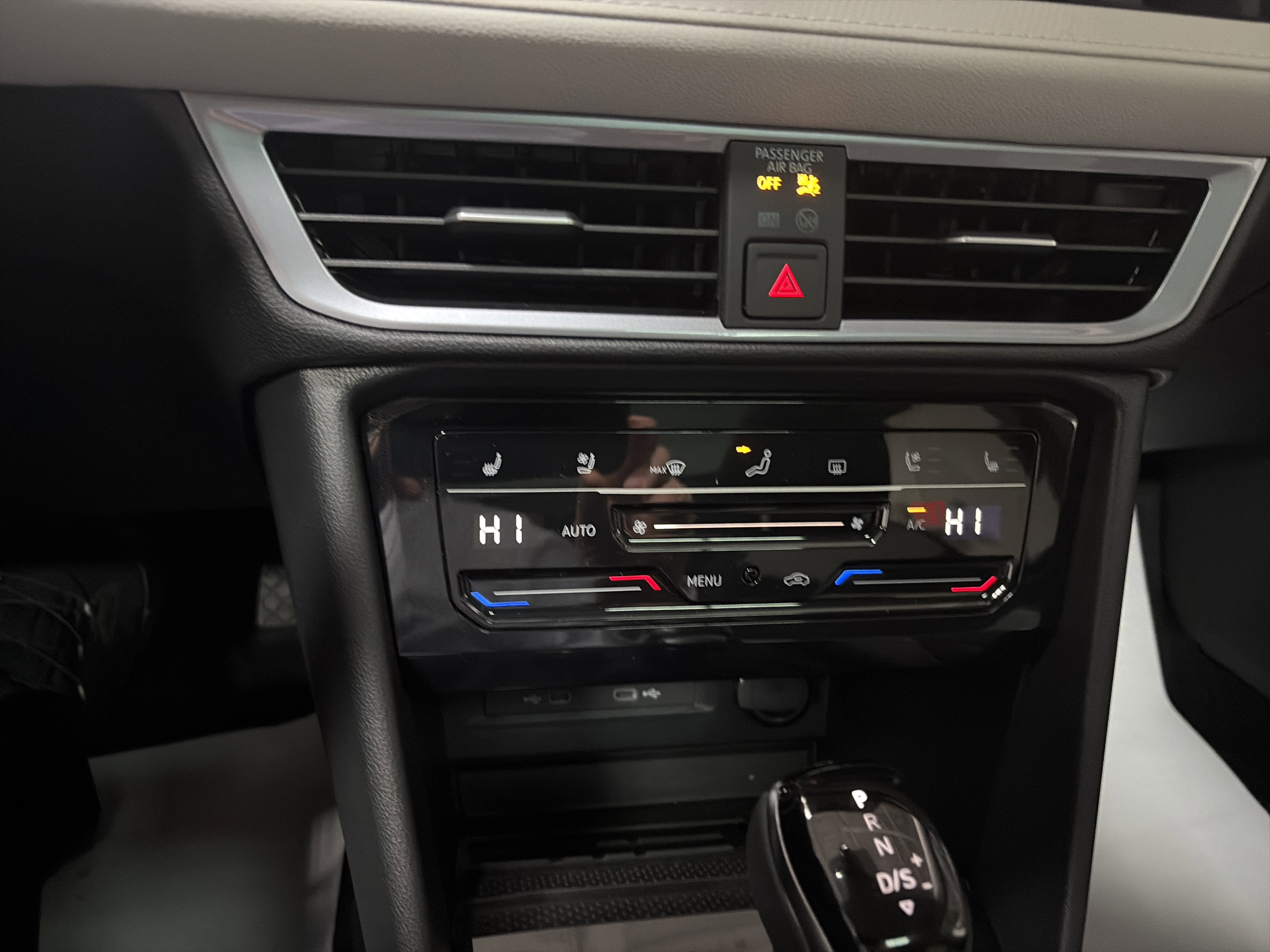 2026 Volkswagen Taos 1.5T SEL