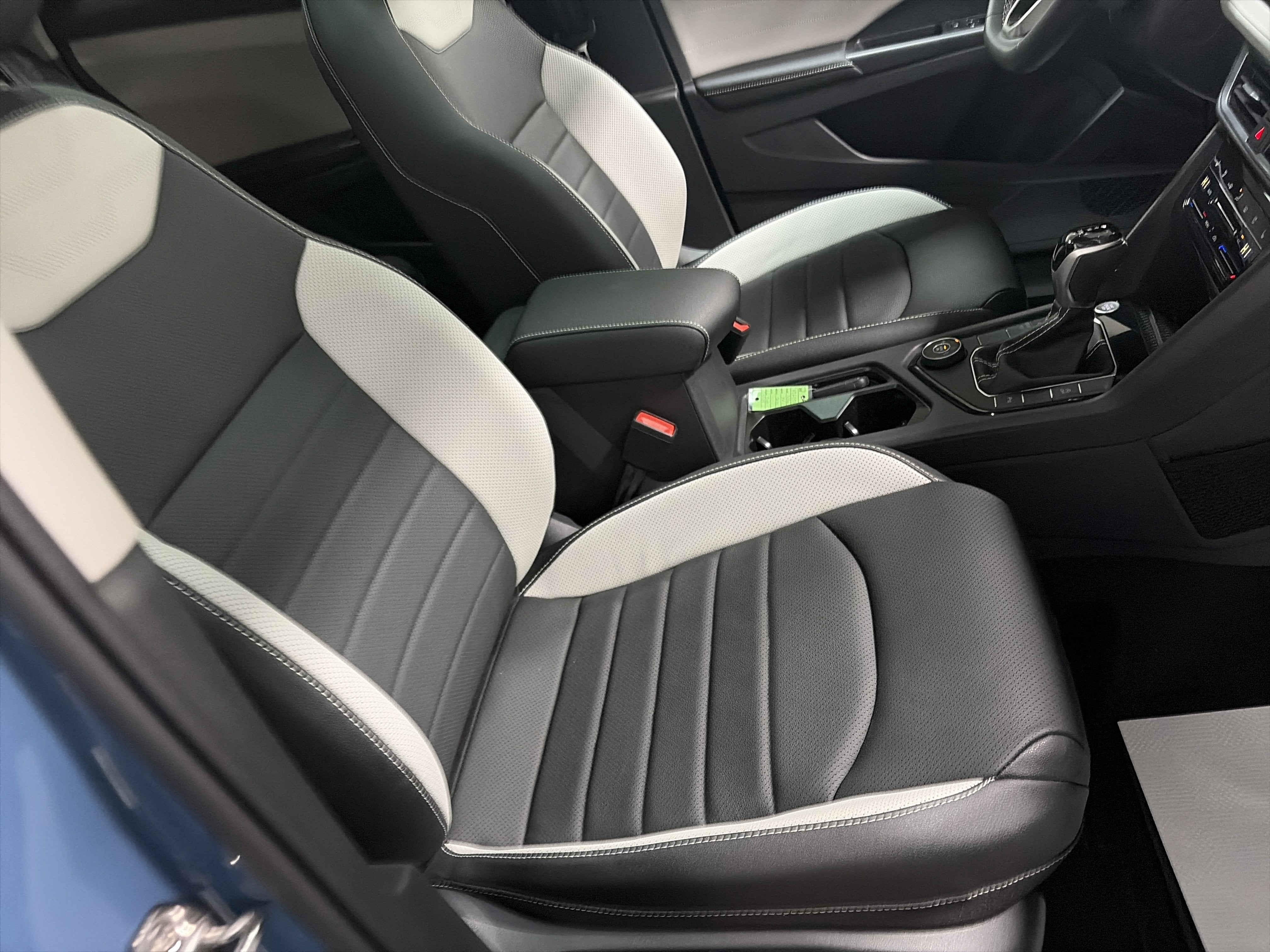 2026 Volkswagen Taos 1.5T SEL