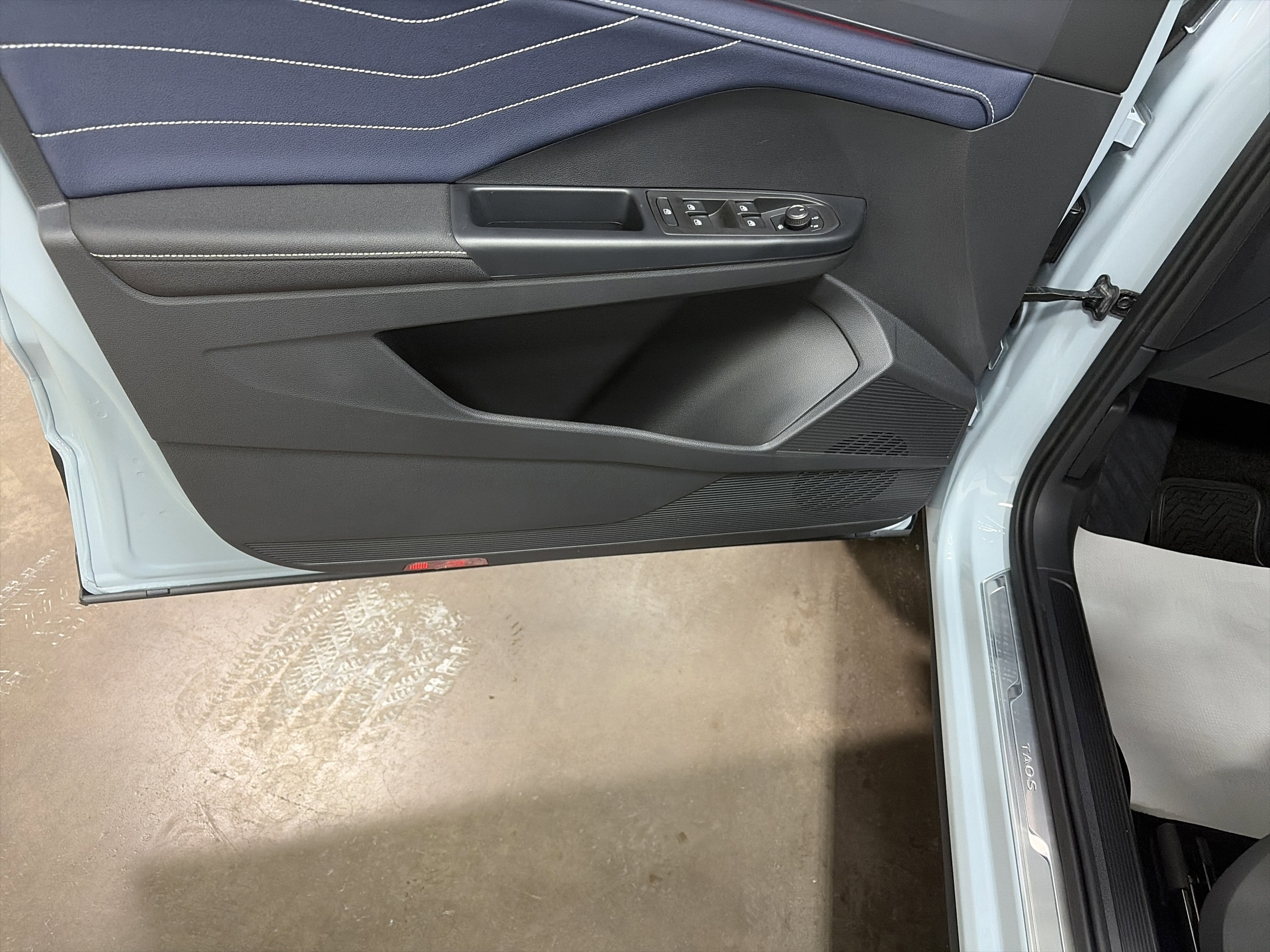 2026 Volkswagen Taos 1.5T SEL