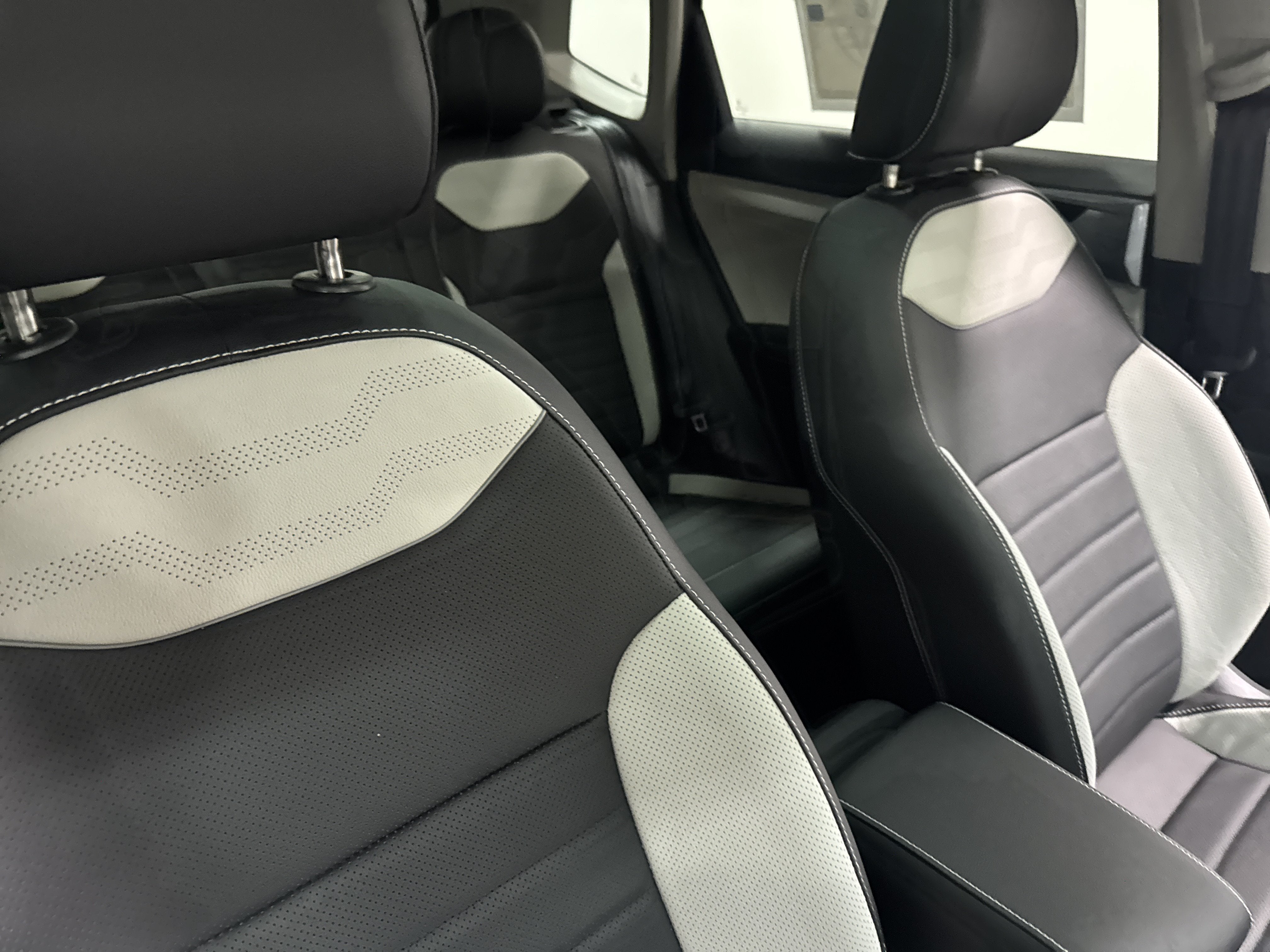 2027 Volkswagen Taos SEL