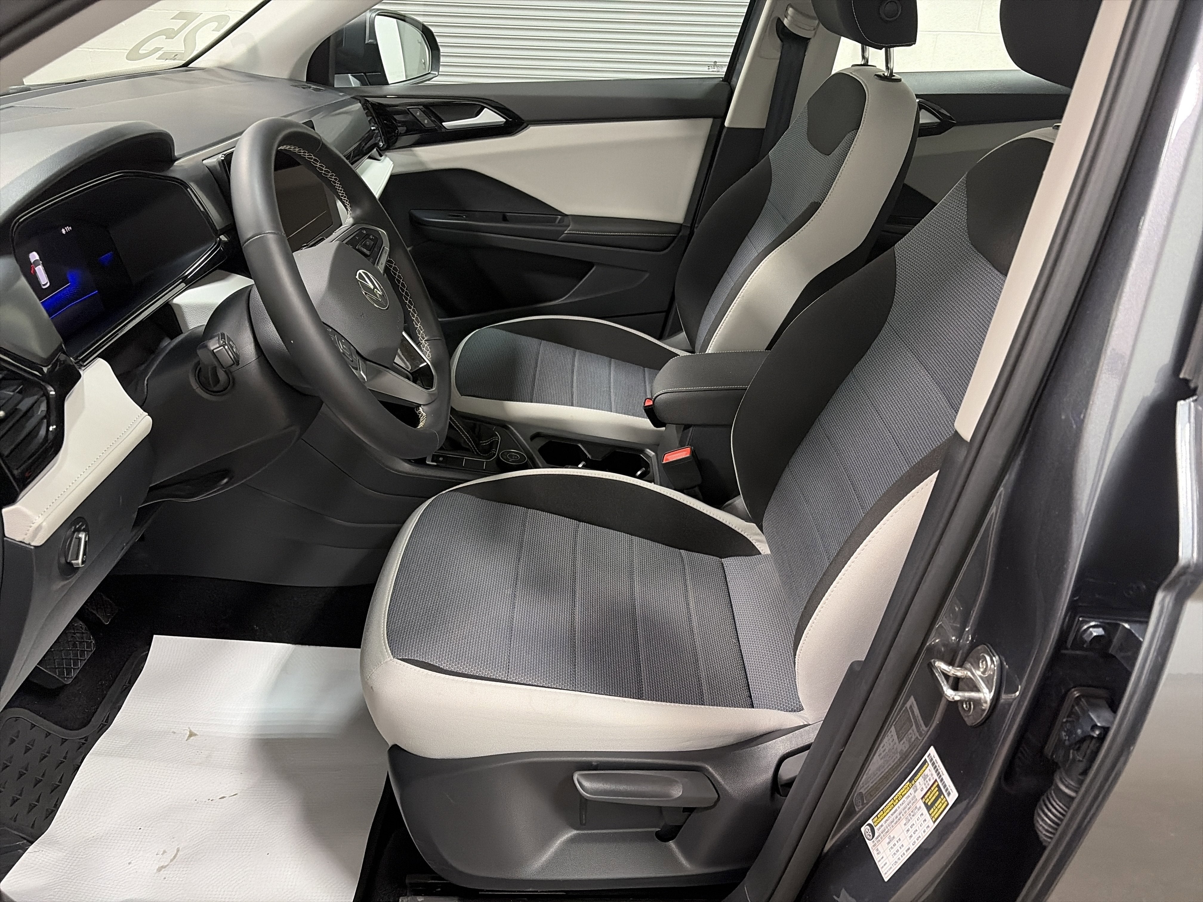 2025 Volkswagen Taos S