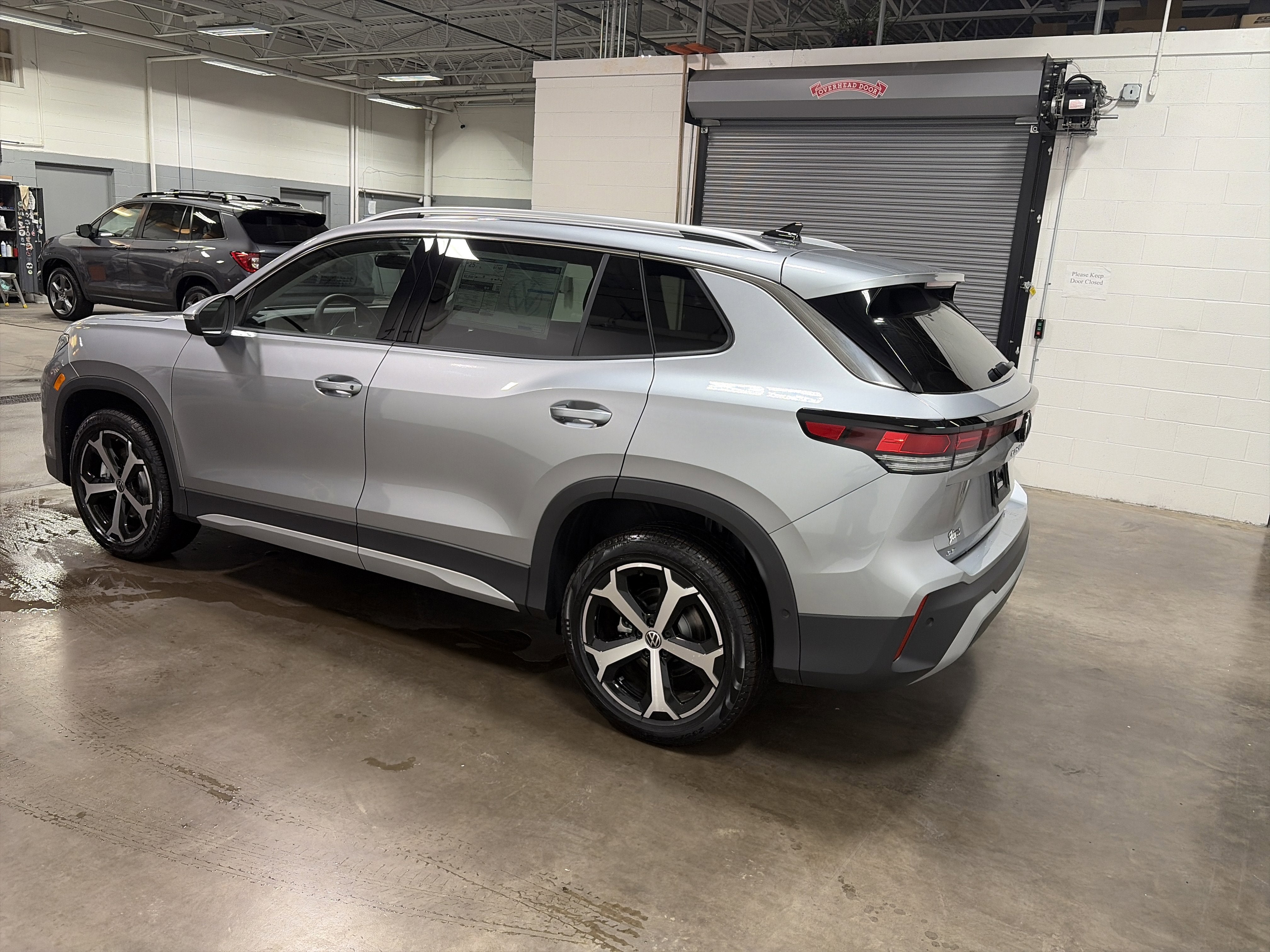 2026 Volkswagen Tiguan 2.0T SE