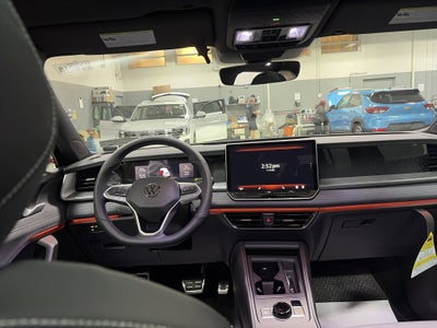 2026 Volkswagen Tiguan 2.0T SE R-Line Black