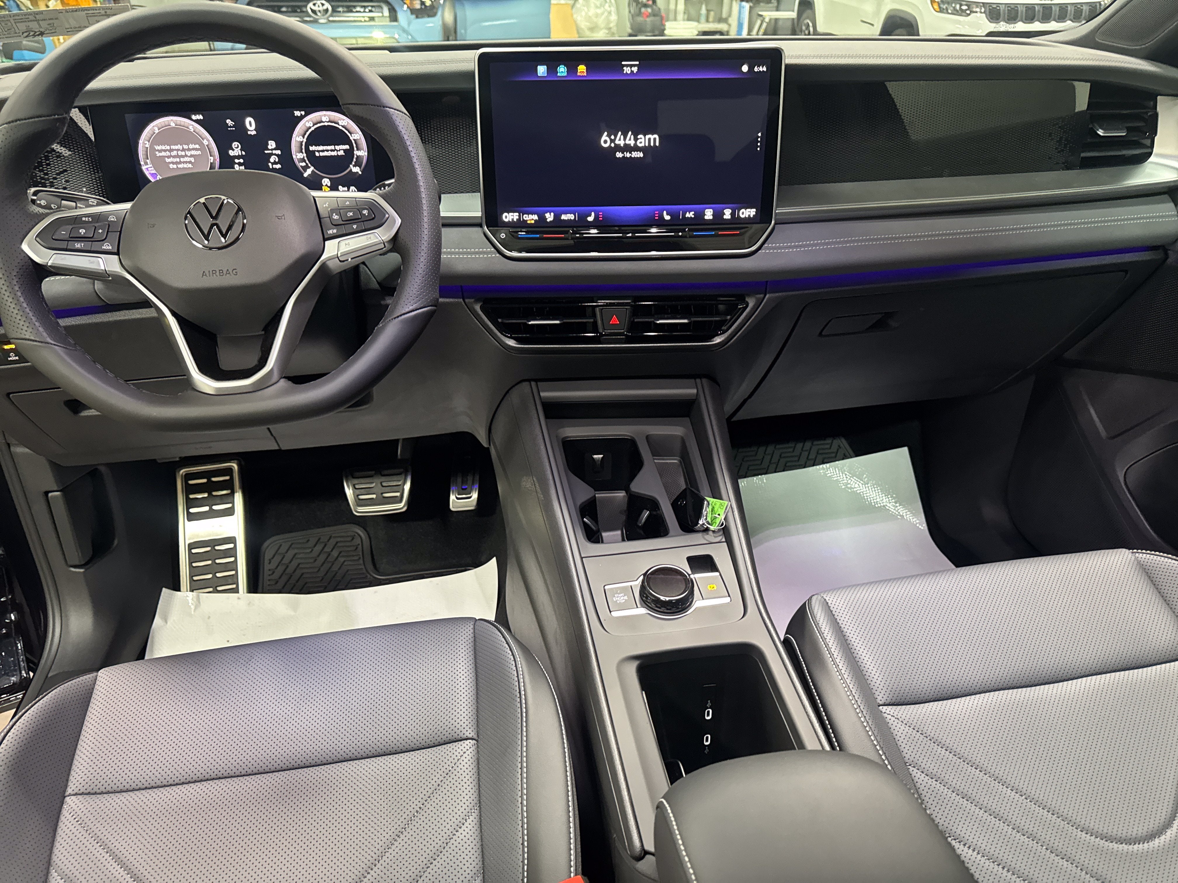 2026 Volkswagen Tiguan SE R-Line Black