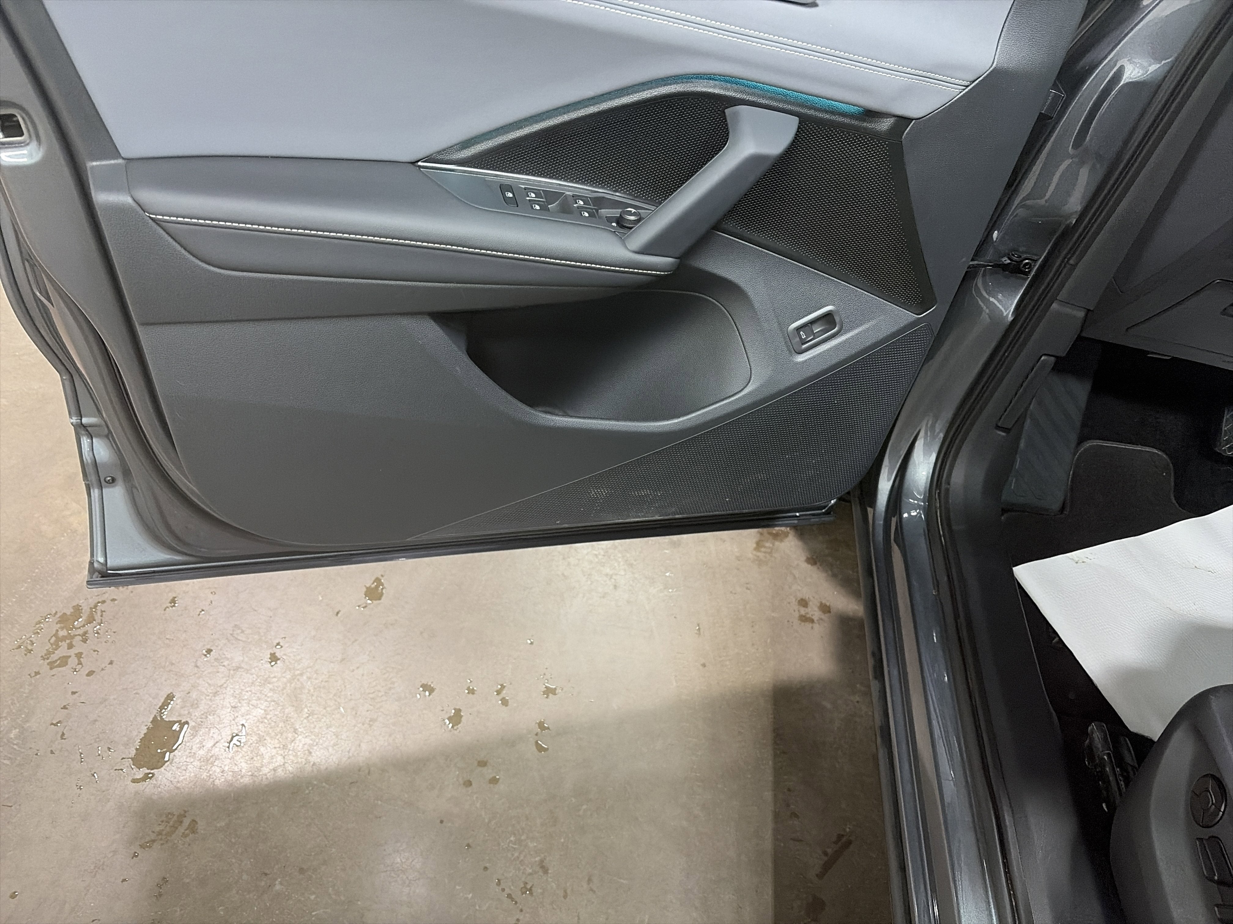 2025 Volkswagen Tiguan SE