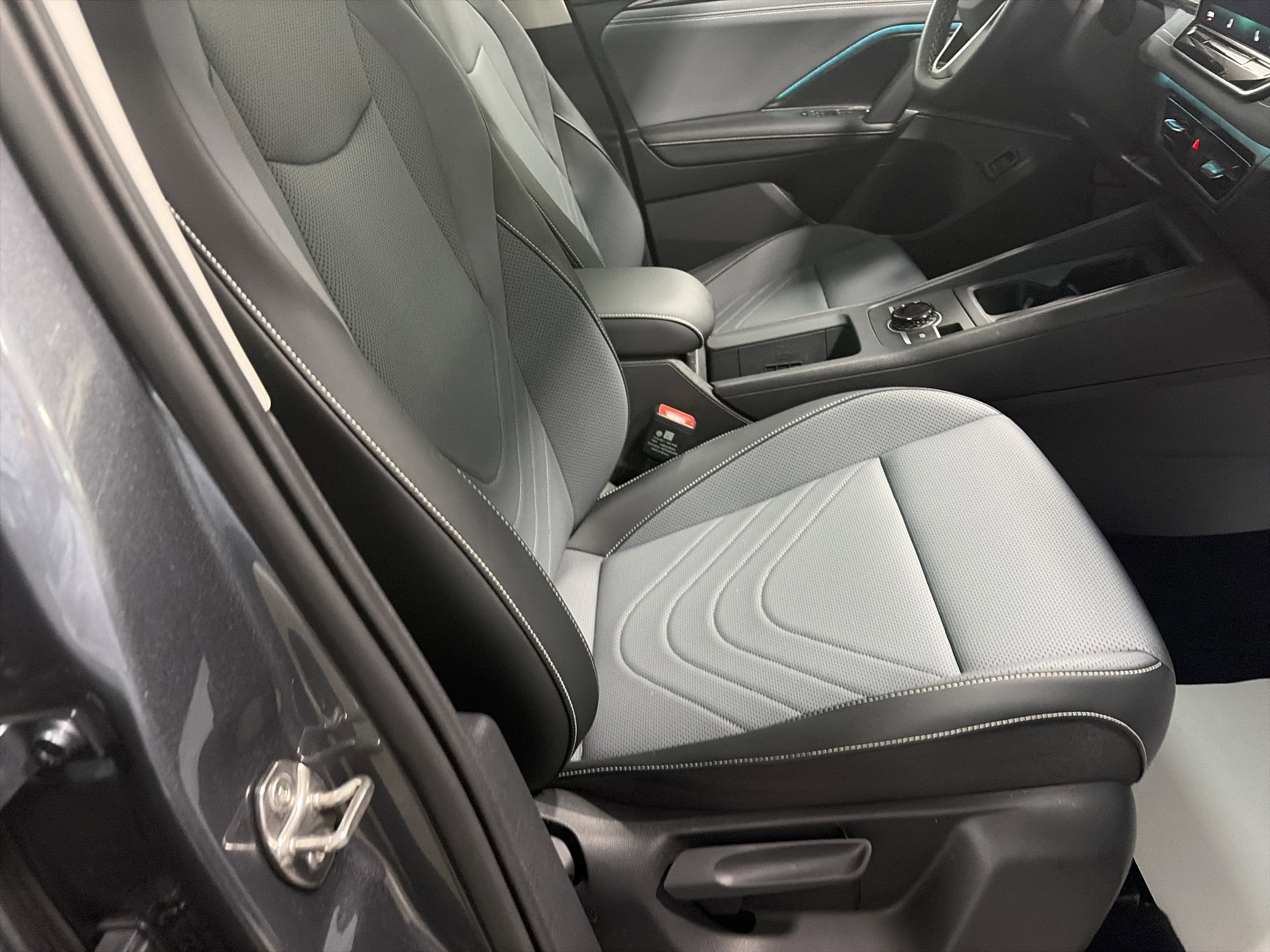 2025 Volkswagen Tiguan SE