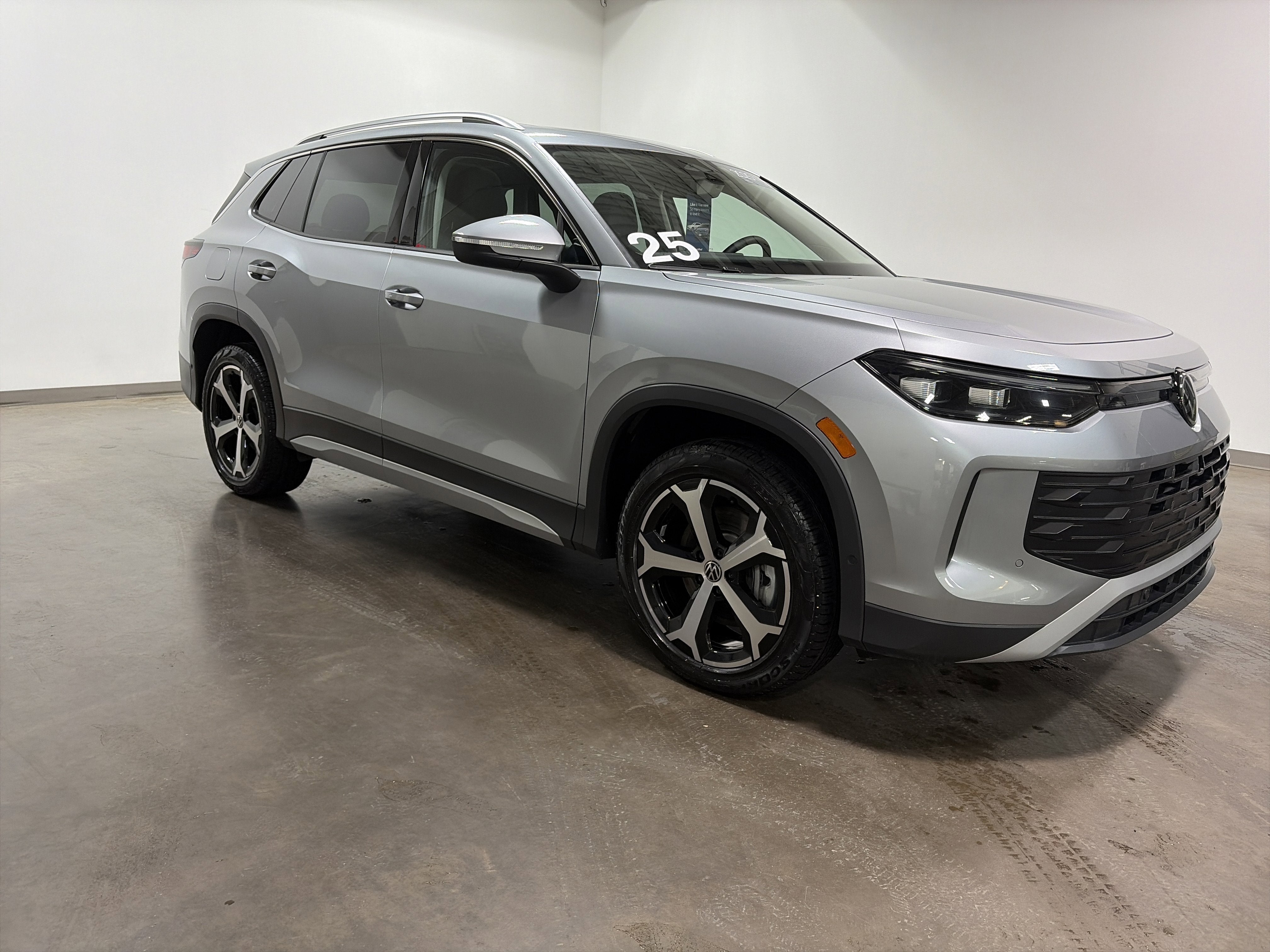 2025 Volkswagen Tiguan SE