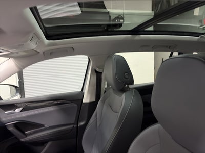 2025 Volkswagen Tiguan SE