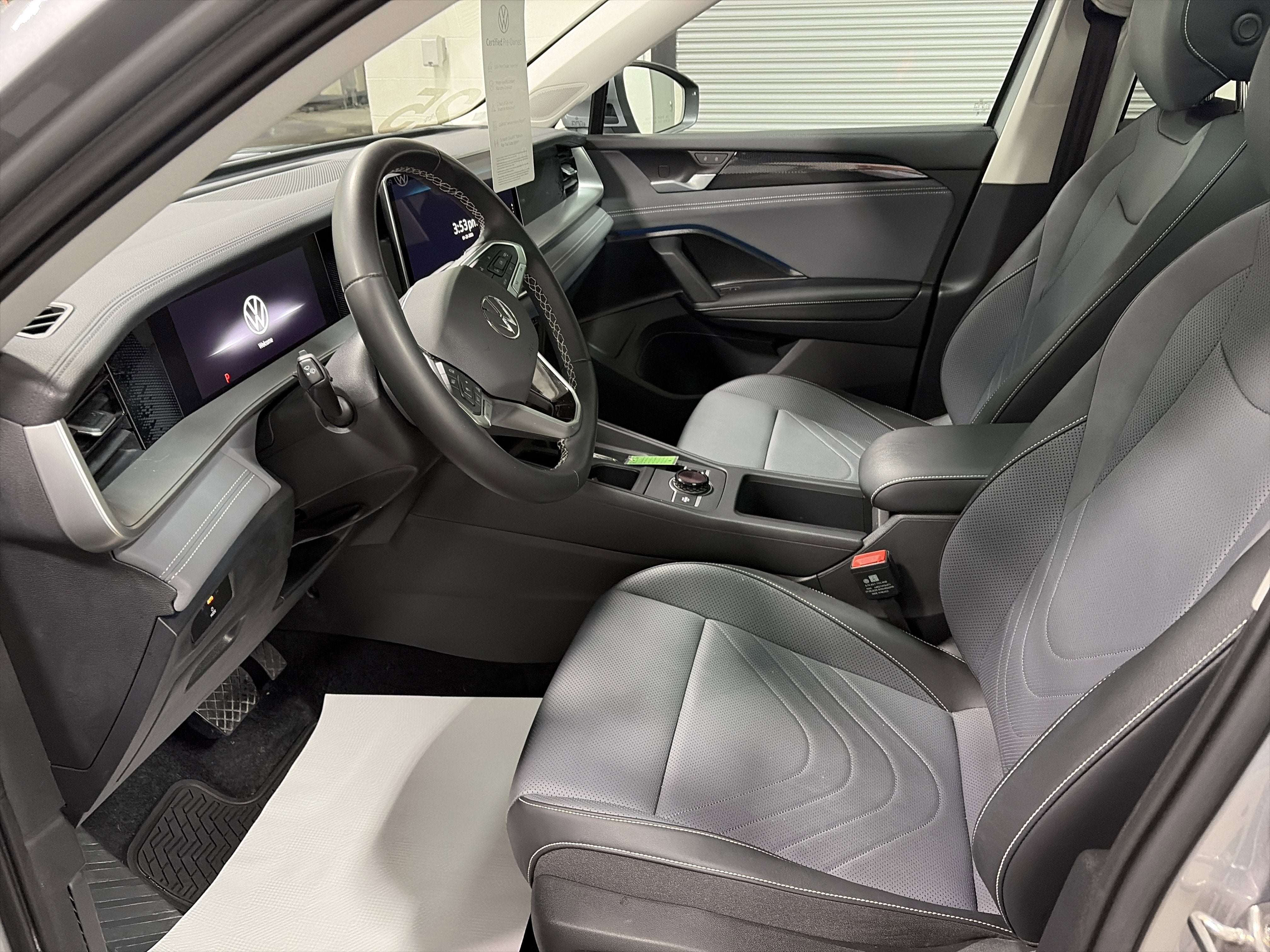 2025 Volkswagen Tiguan SE