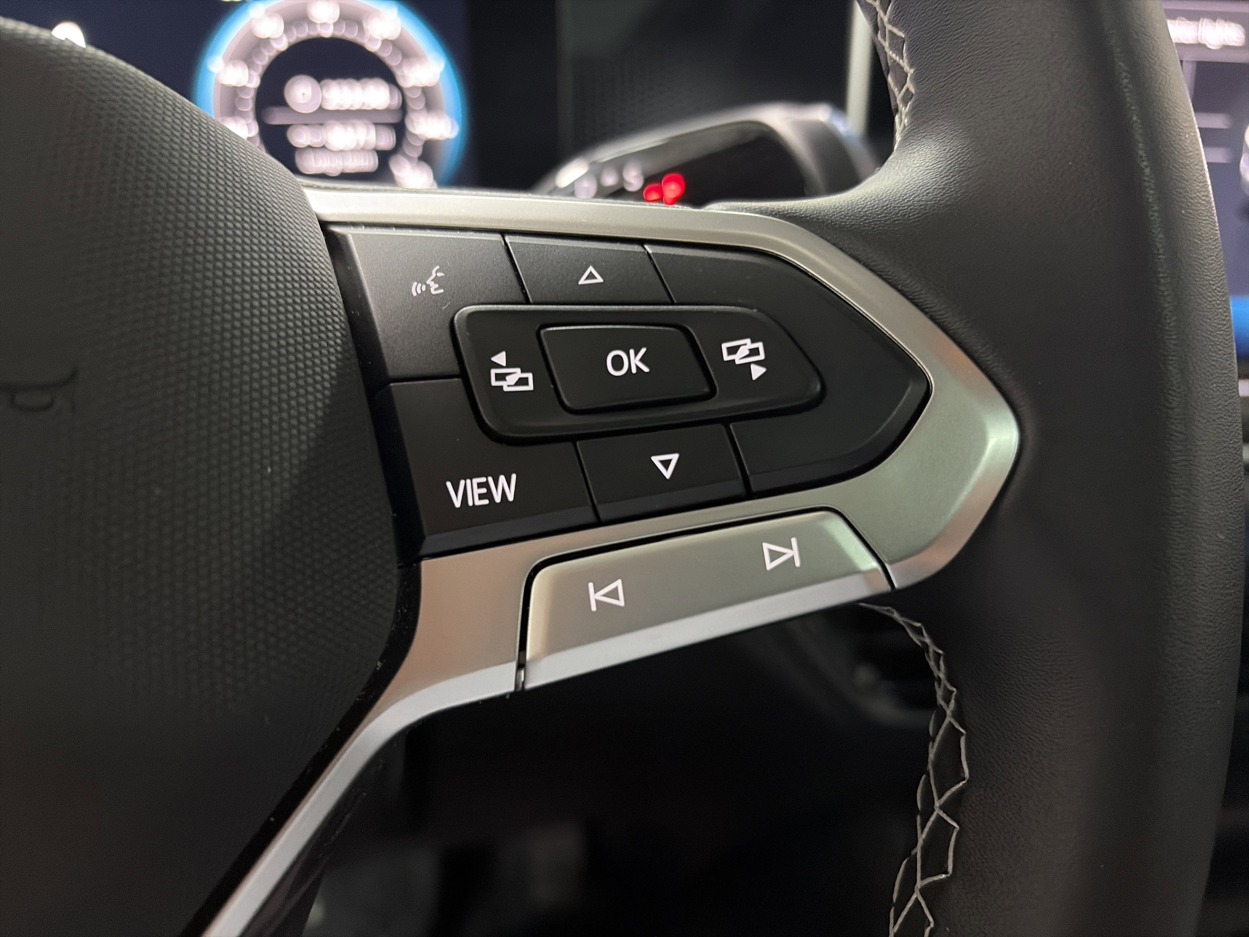 2025 Volkswagen Tiguan SE