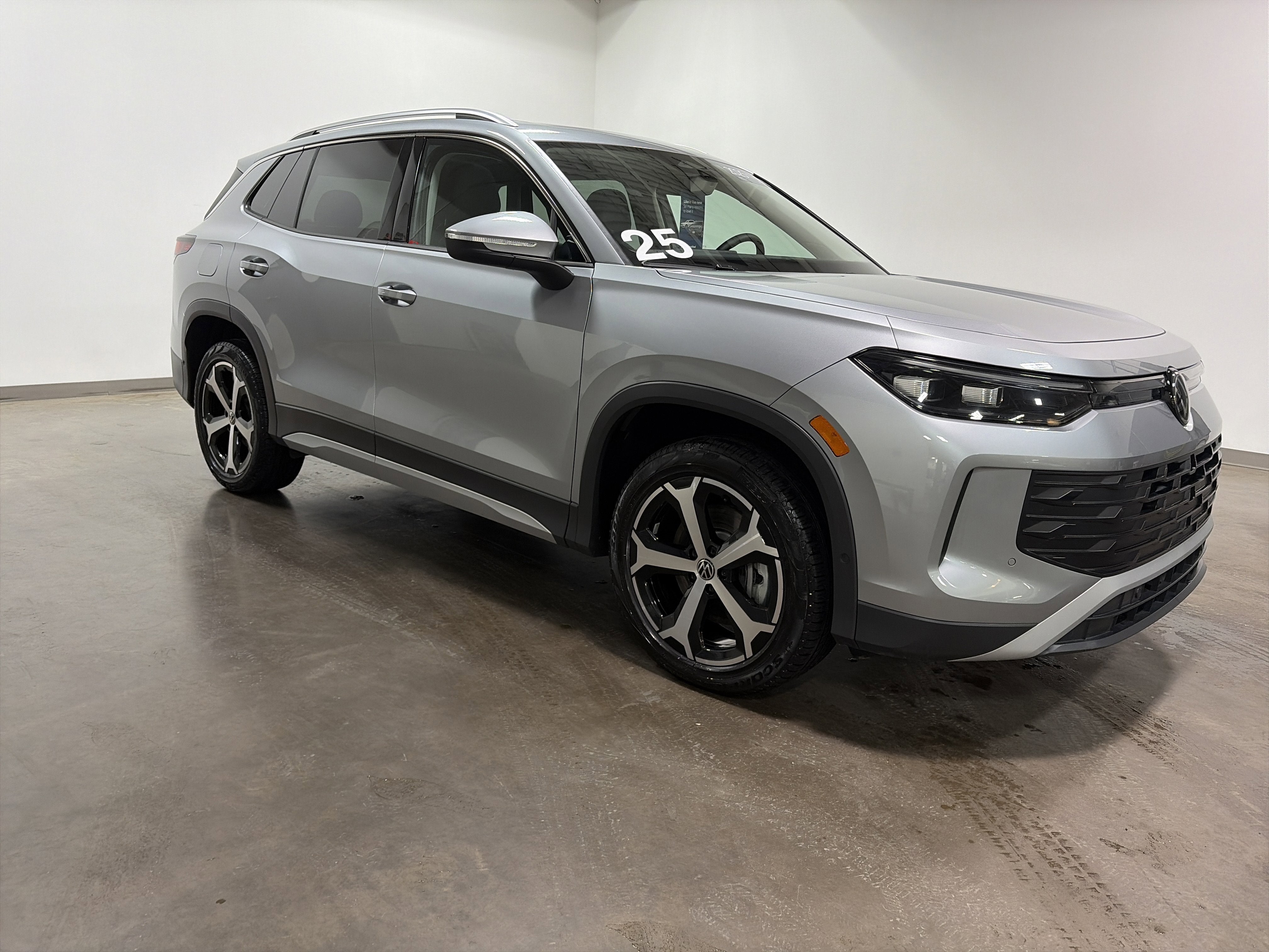 2025 Volkswagen Tiguan SE