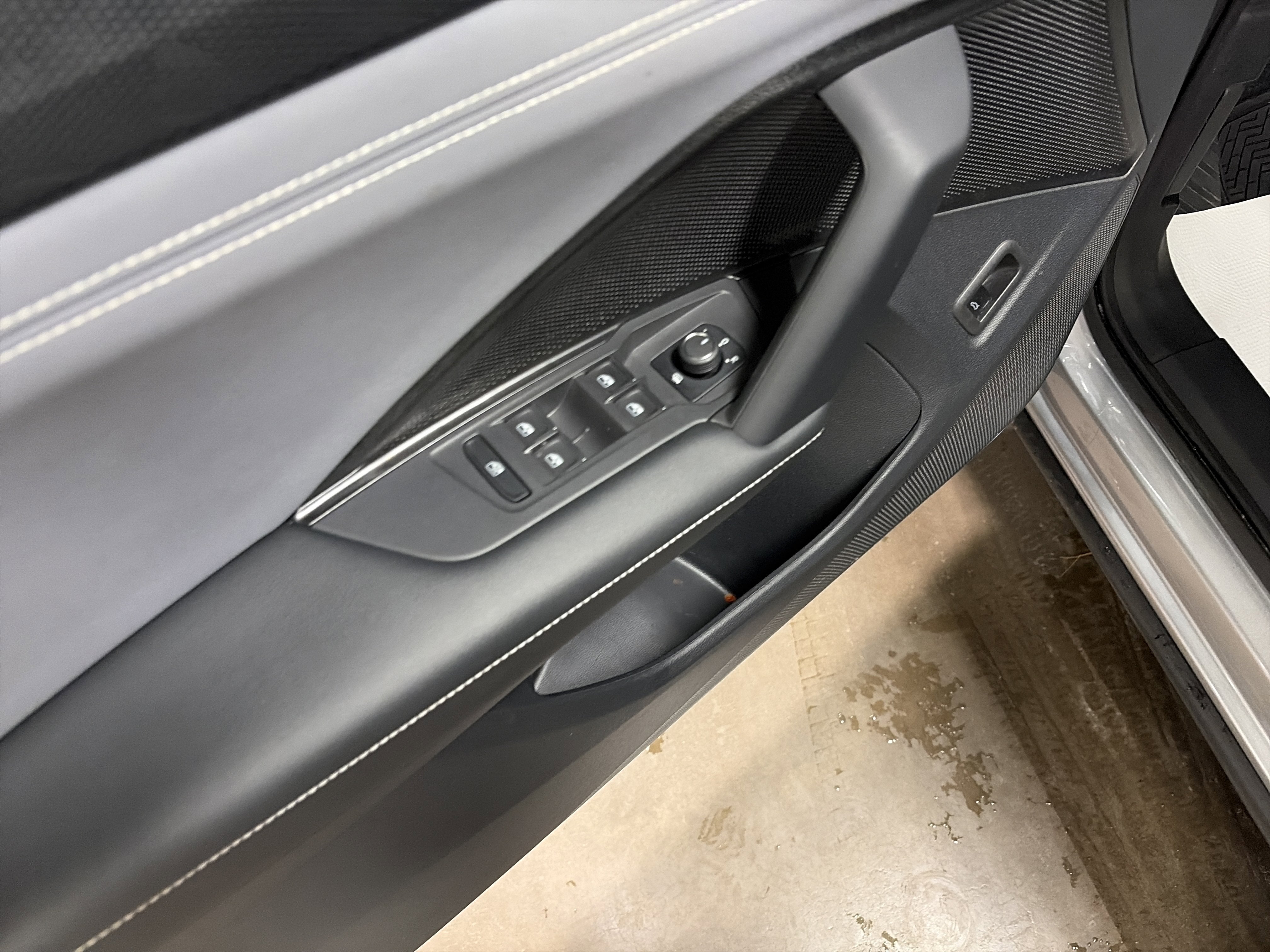 2025 Volkswagen Tiguan SE