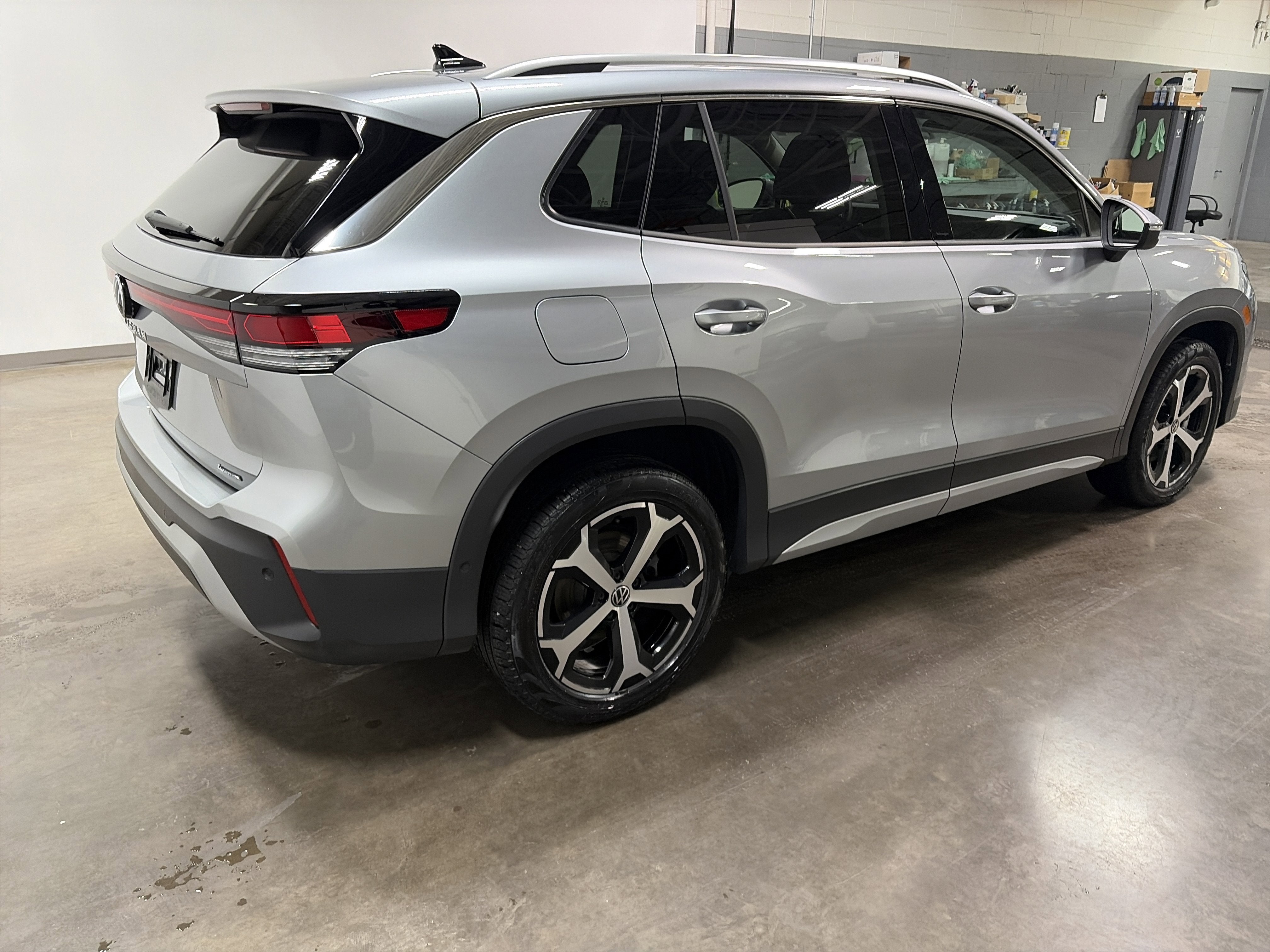 2025 Volkswagen Tiguan SE