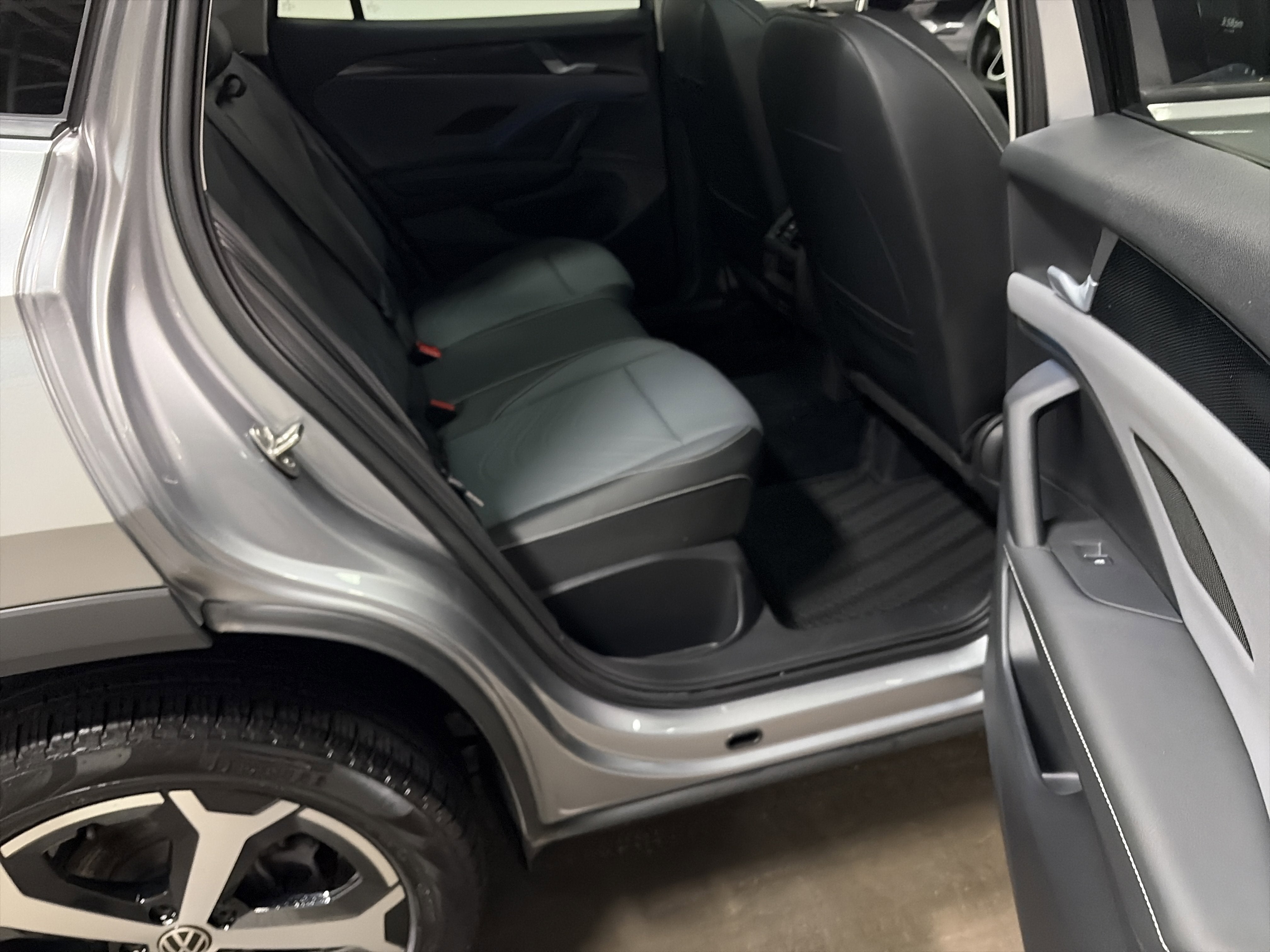 2025 Volkswagen Tiguan SE