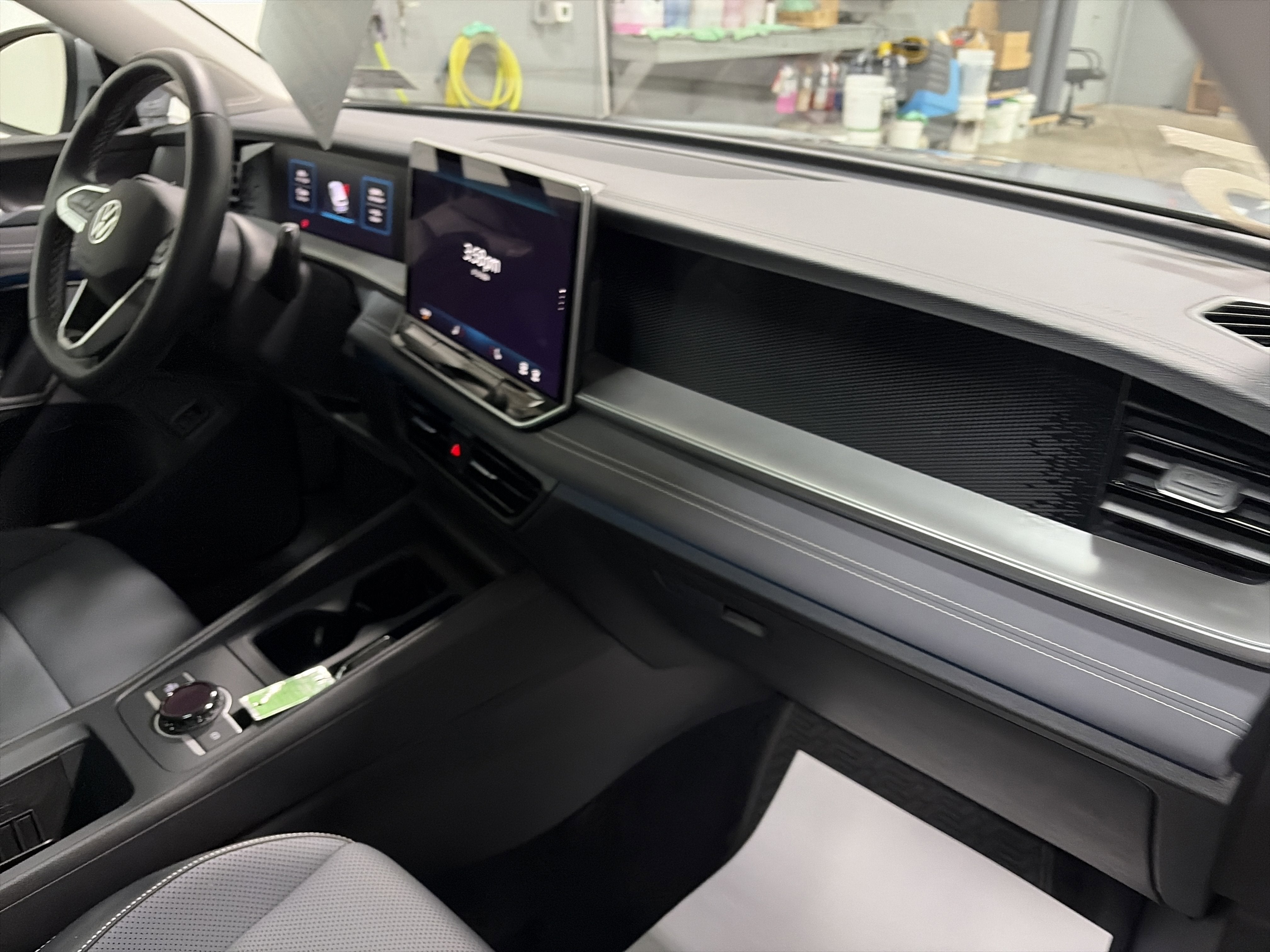 2025 Volkswagen Tiguan SE