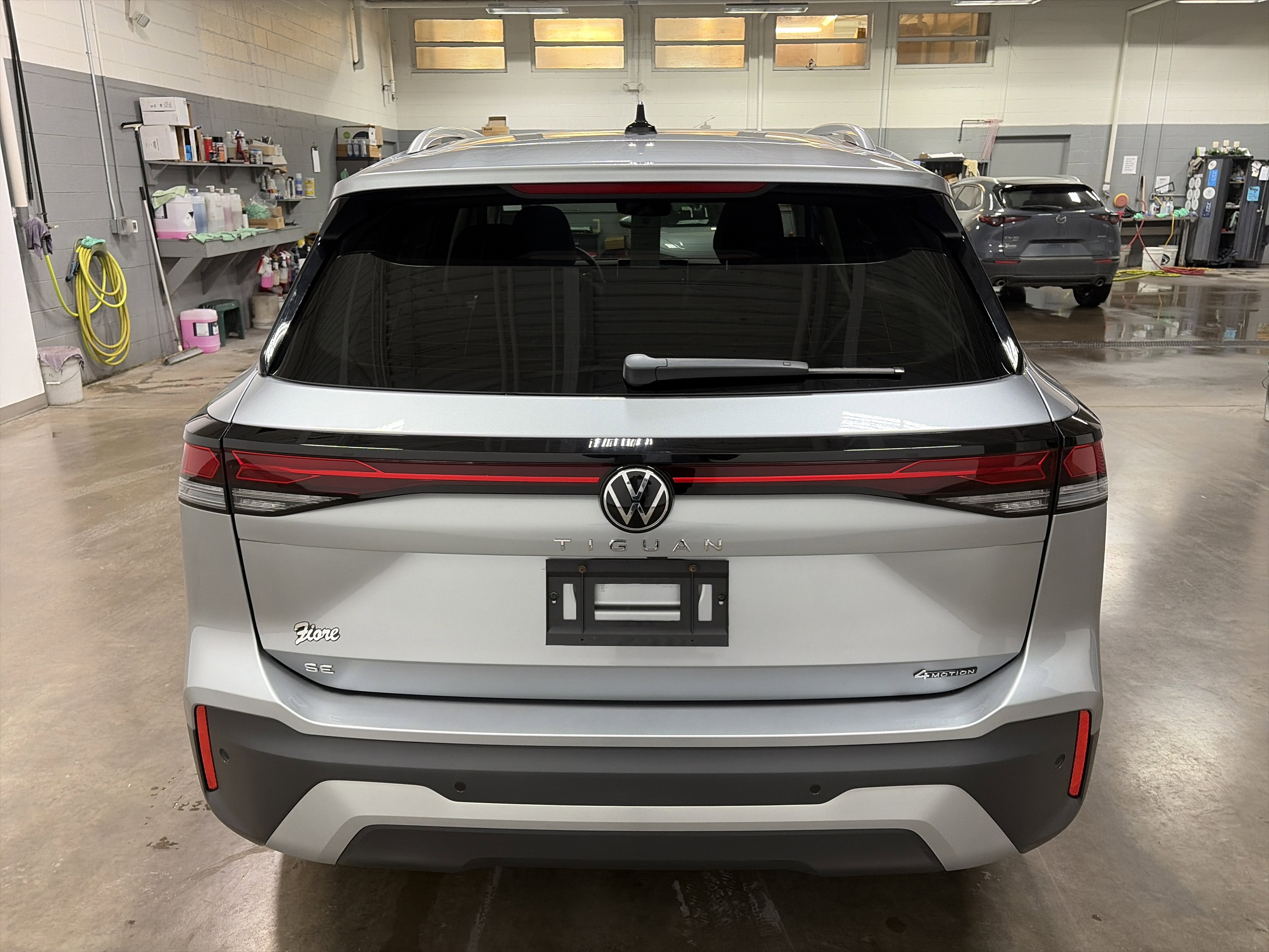 2025 Volkswagen Tiguan SE