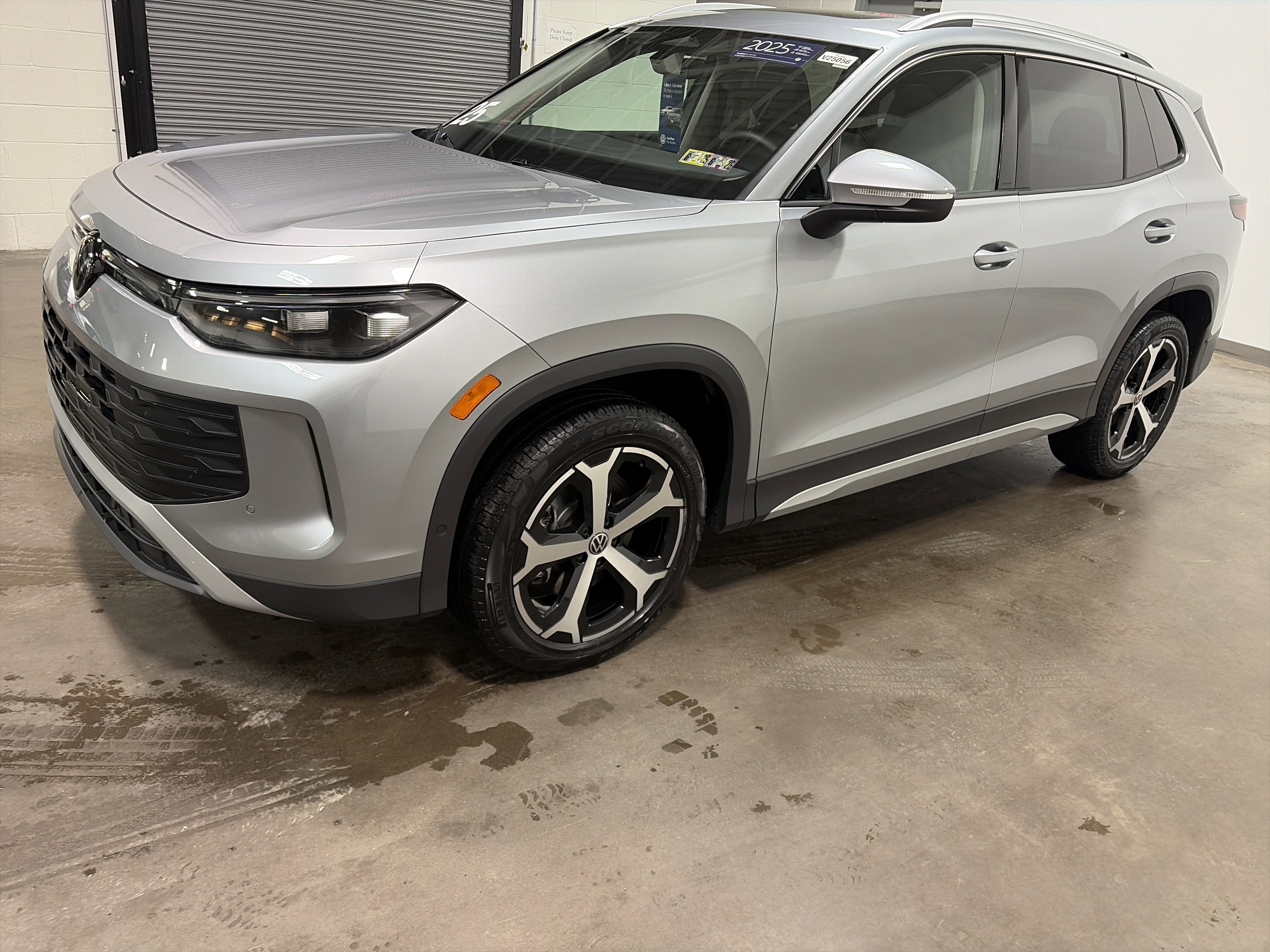 2025 Volkswagen Tiguan SE