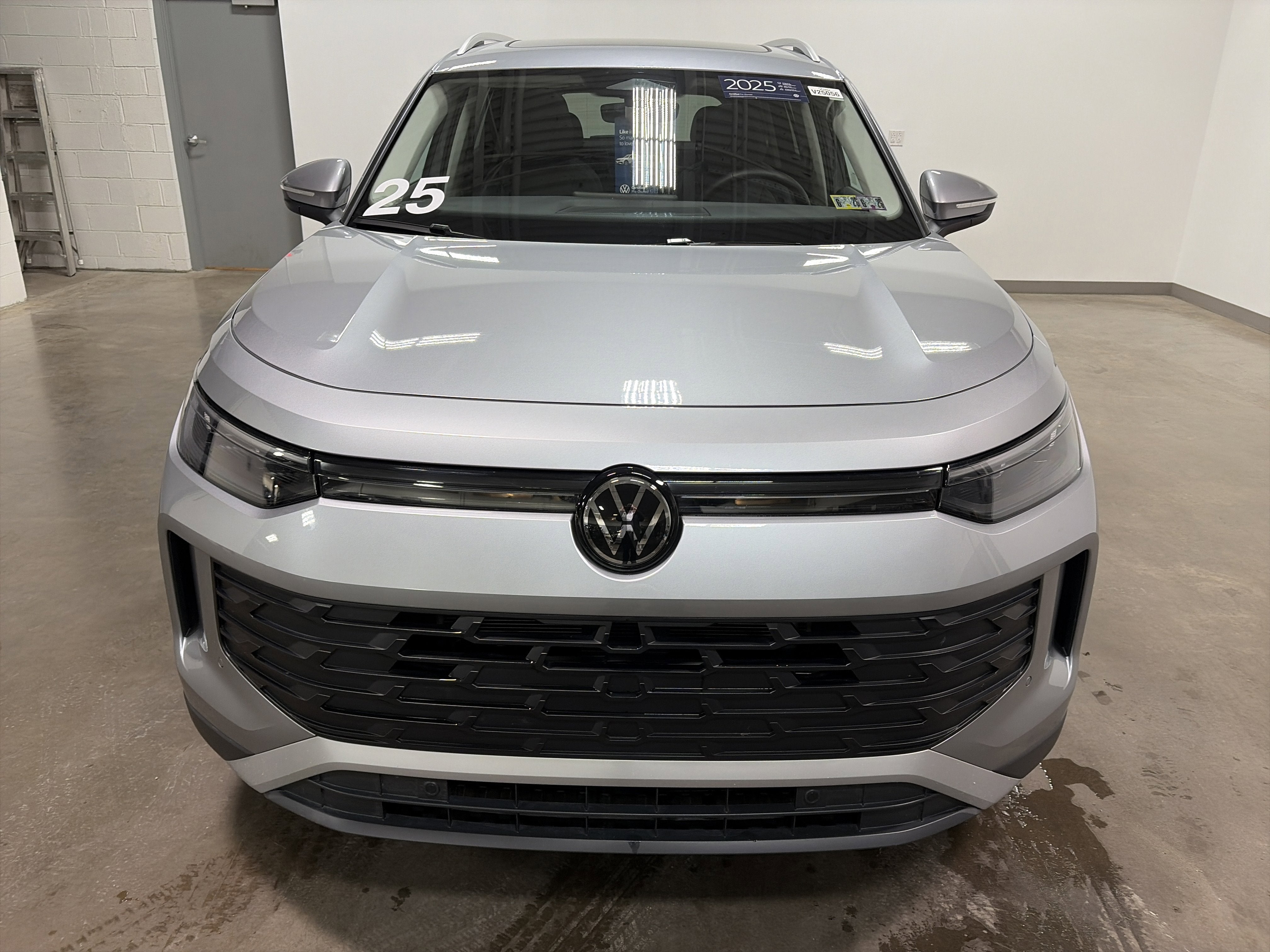 2025 Volkswagen Tiguan SE