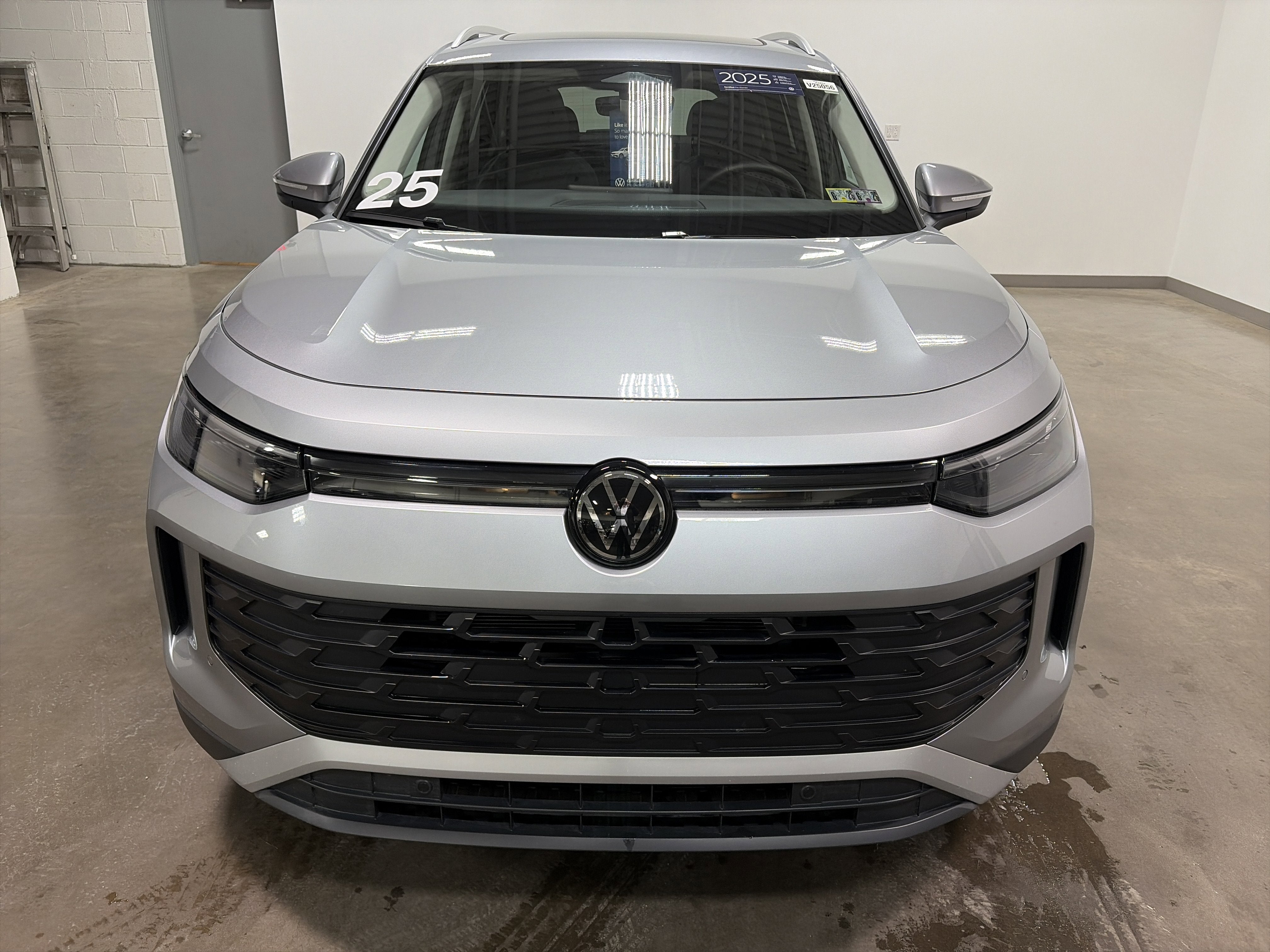 2025 Volkswagen Tiguan SE