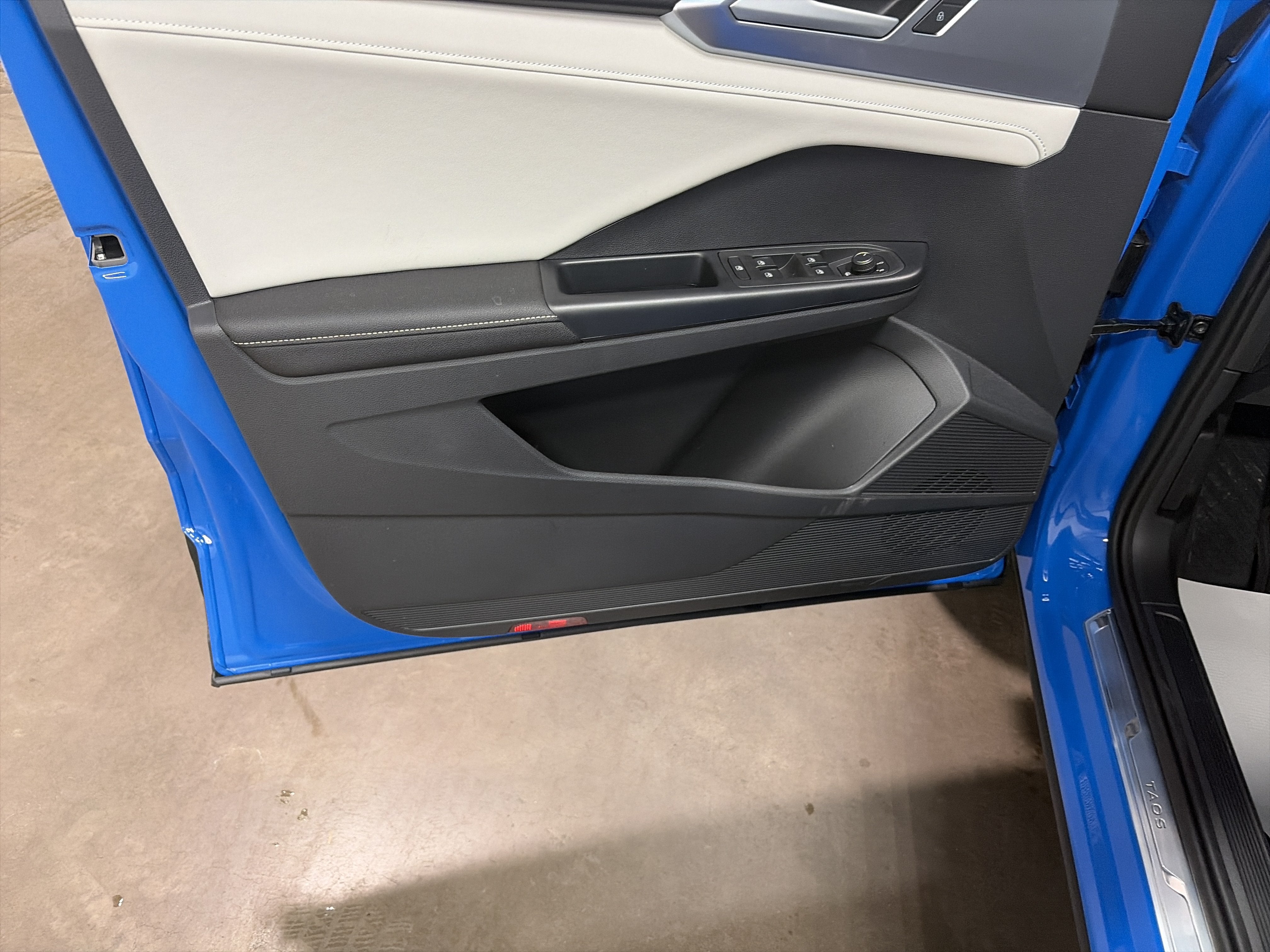 2027 Volkswagen Taos SE