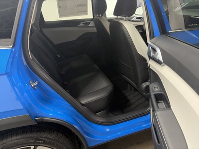 2027 Volkswagen Taos SE