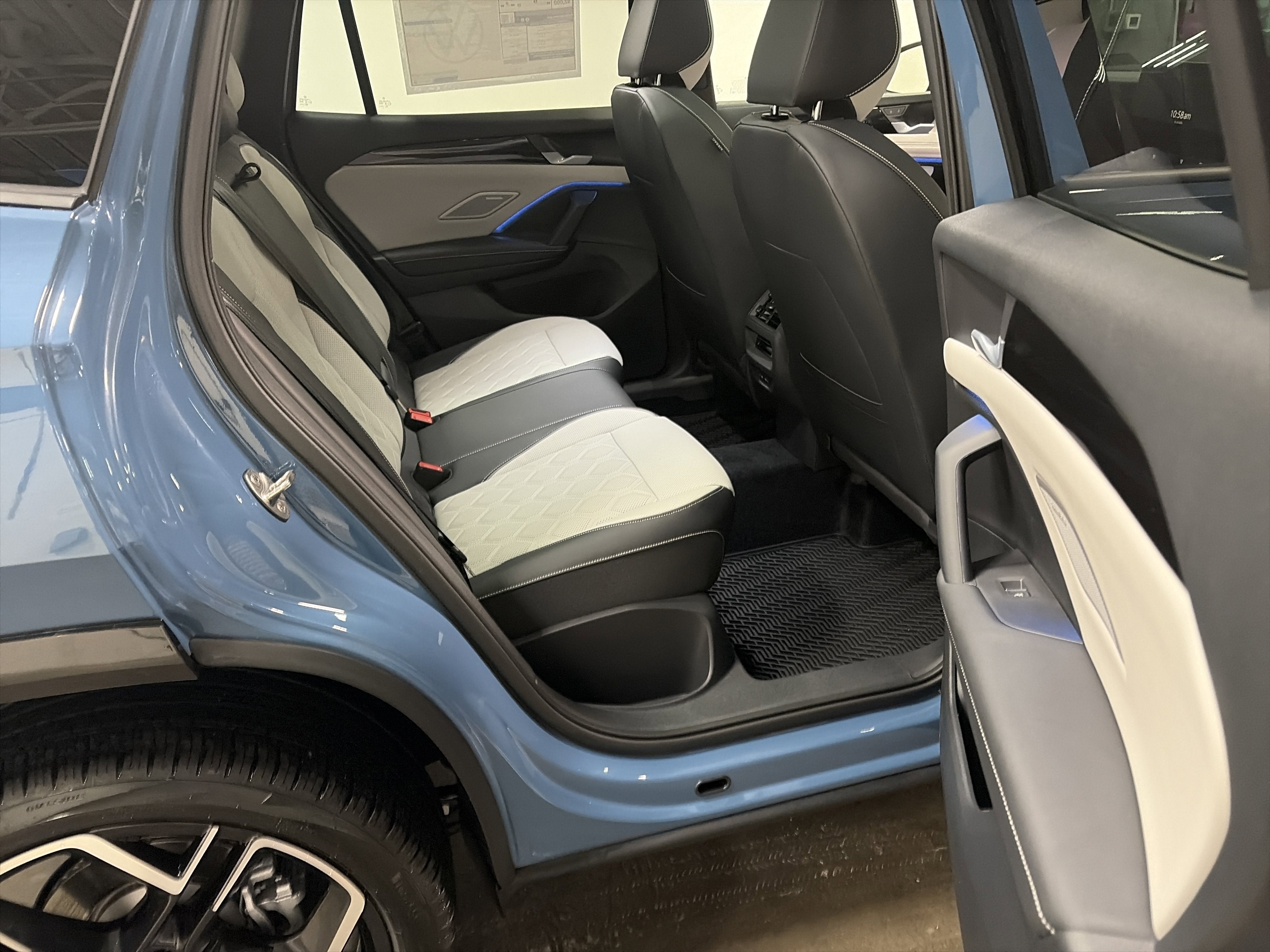 2026 Volkswagen Tiguan SEL R-Line Turbo