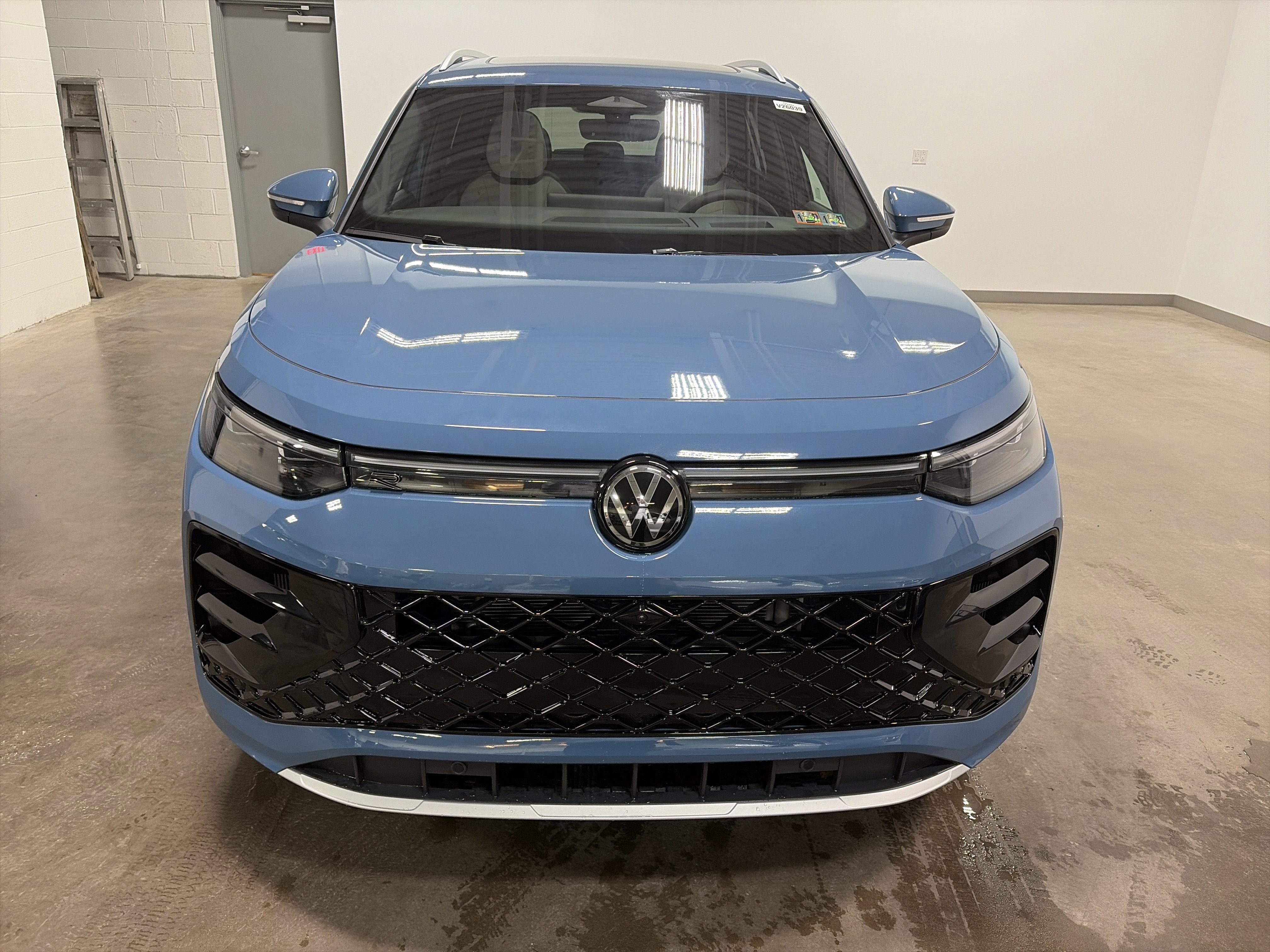 2026 Volkswagen Tiguan SEL R-Line Turbo