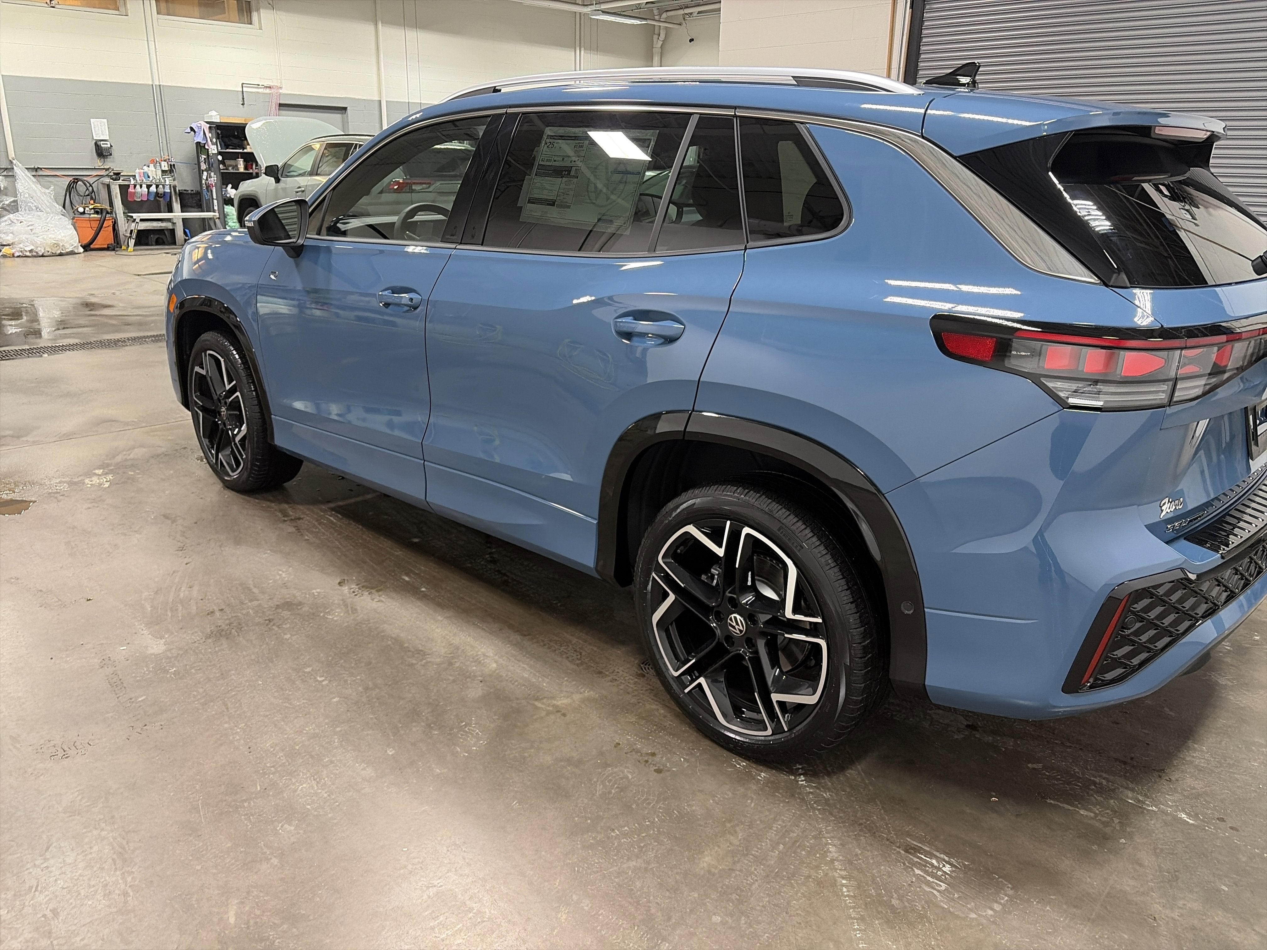 2026 Volkswagen Tiguan SEL R-Line Turbo