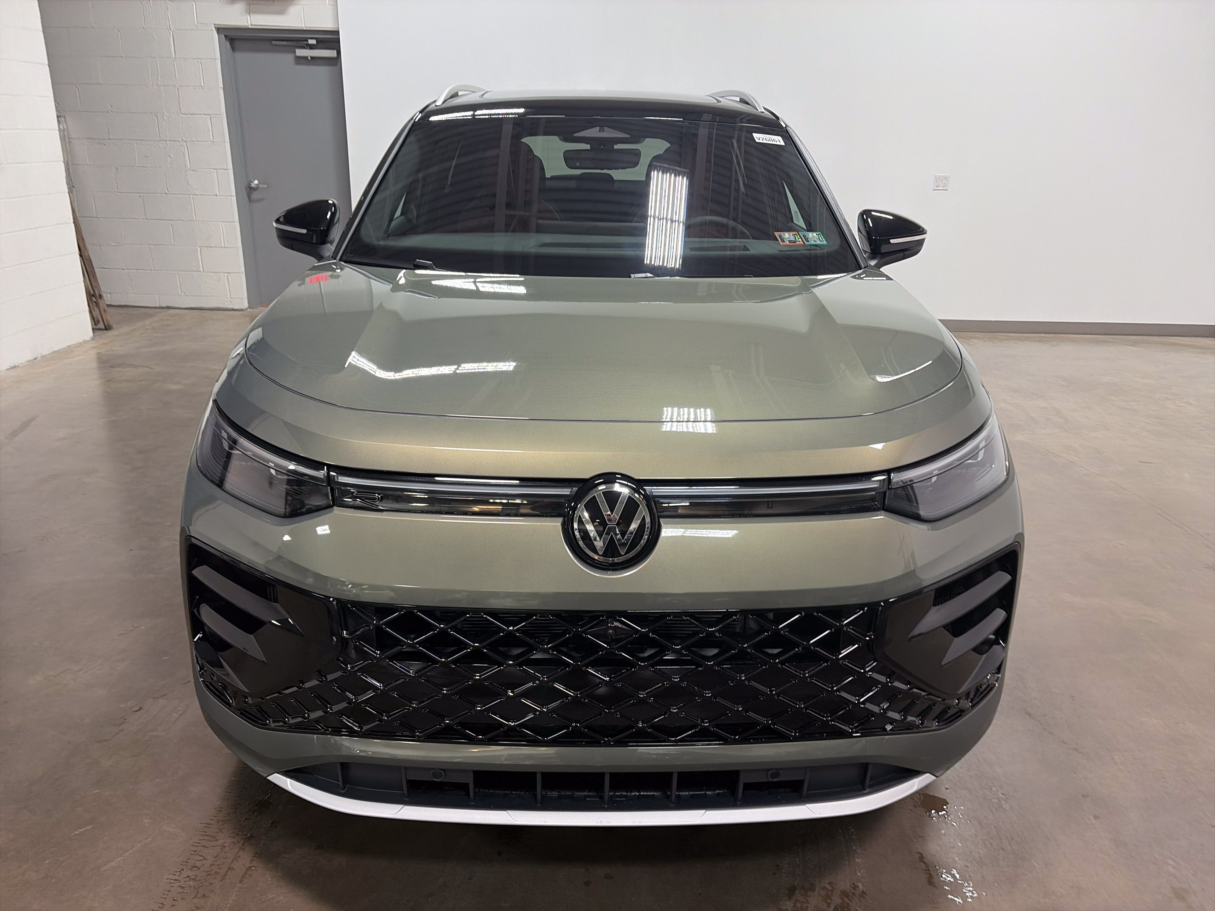 2026 Volkswagen Tiguan SEL R-Line Turbo