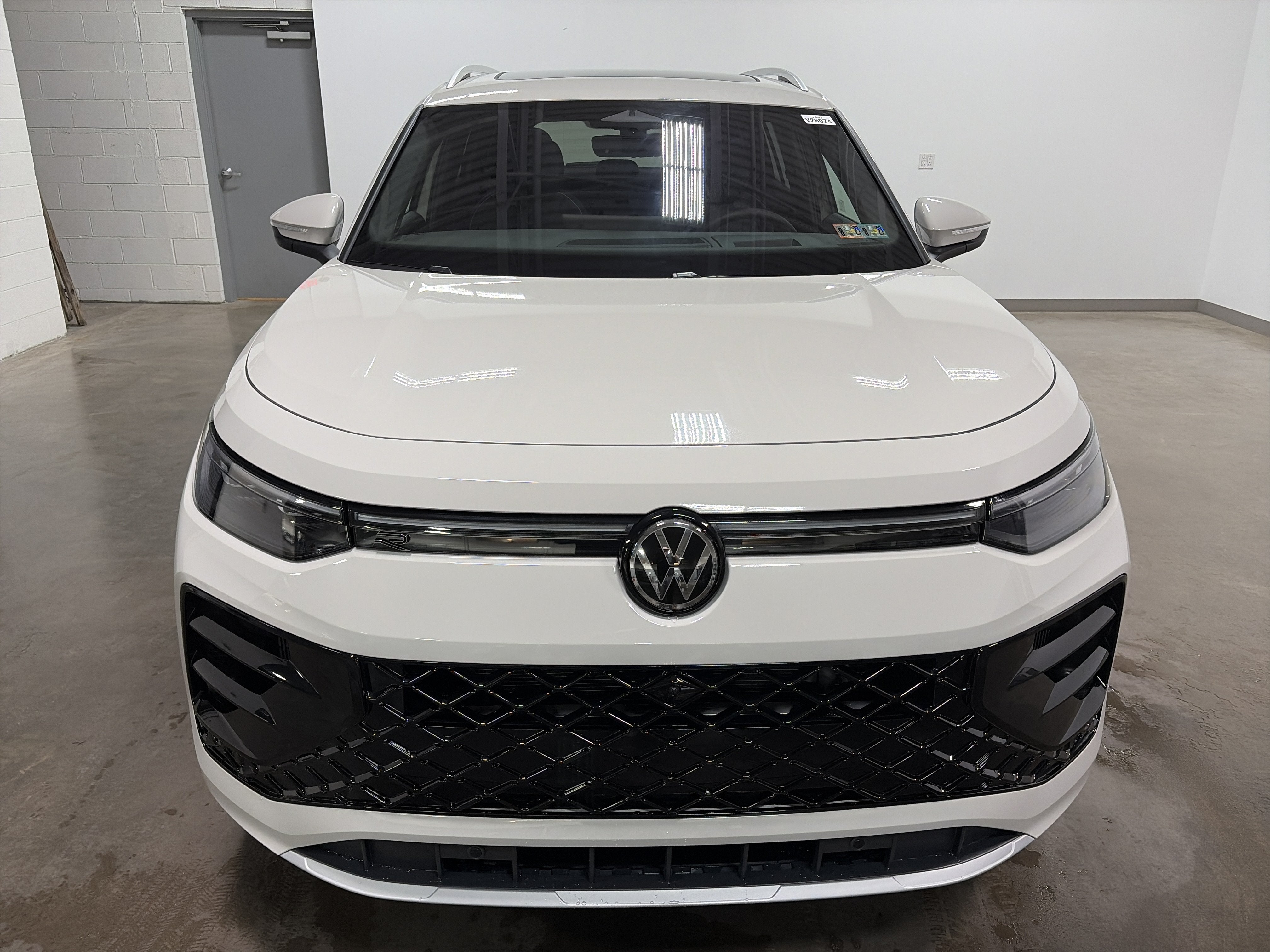 2026 Volkswagen Tiguan 2.0T SEL R-Line Turbo