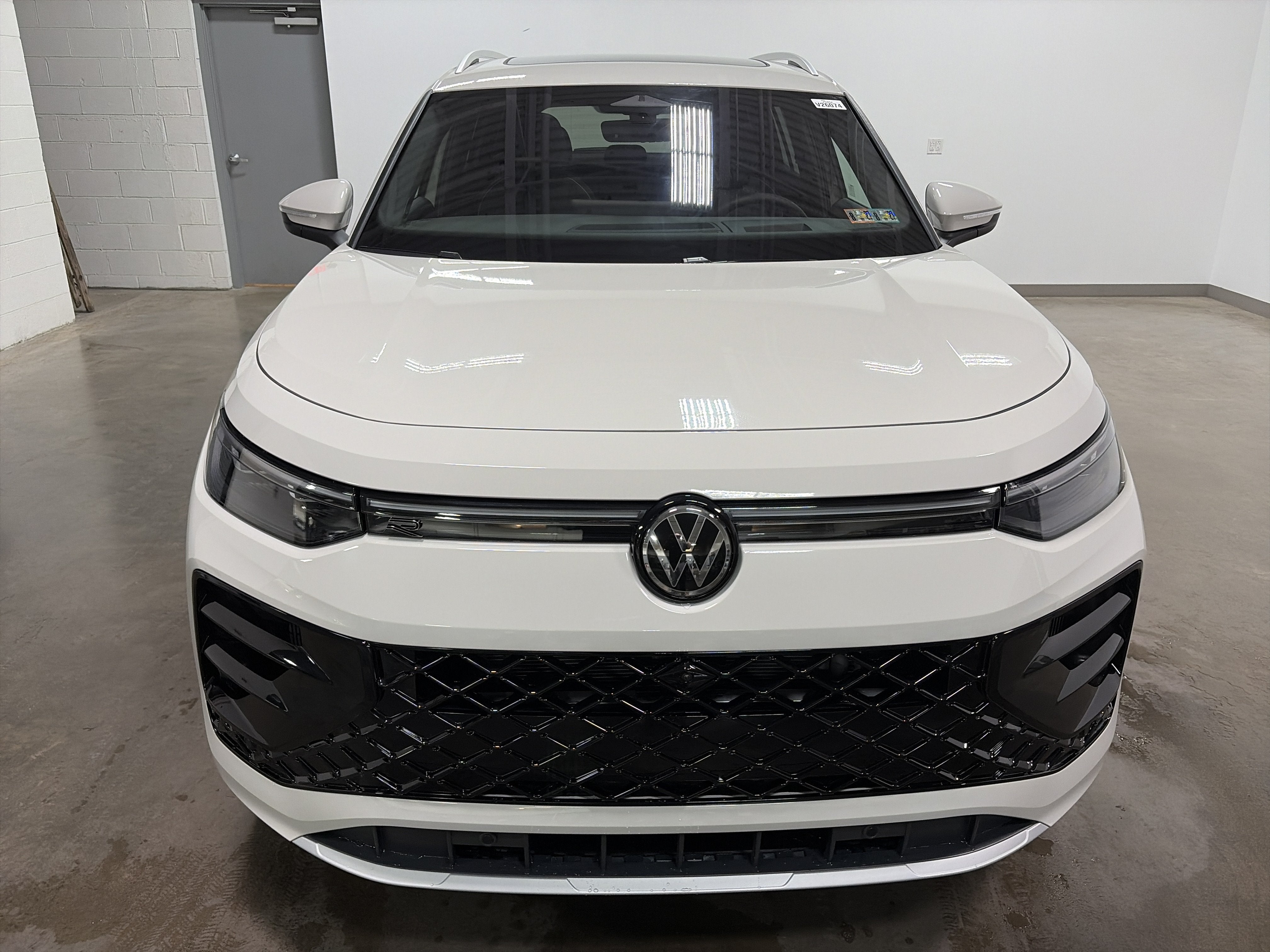 2026 Volkswagen Tiguan 2.0T SEL R-Line Turbo