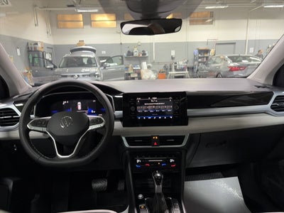 2026 Volkswagen Taos 1.5T SE