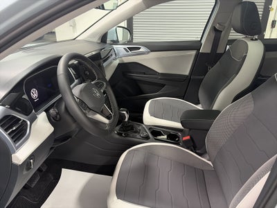 2027 Volkswagen Taos SE