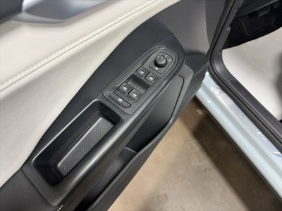 2027 Volkswagen Taos SE
