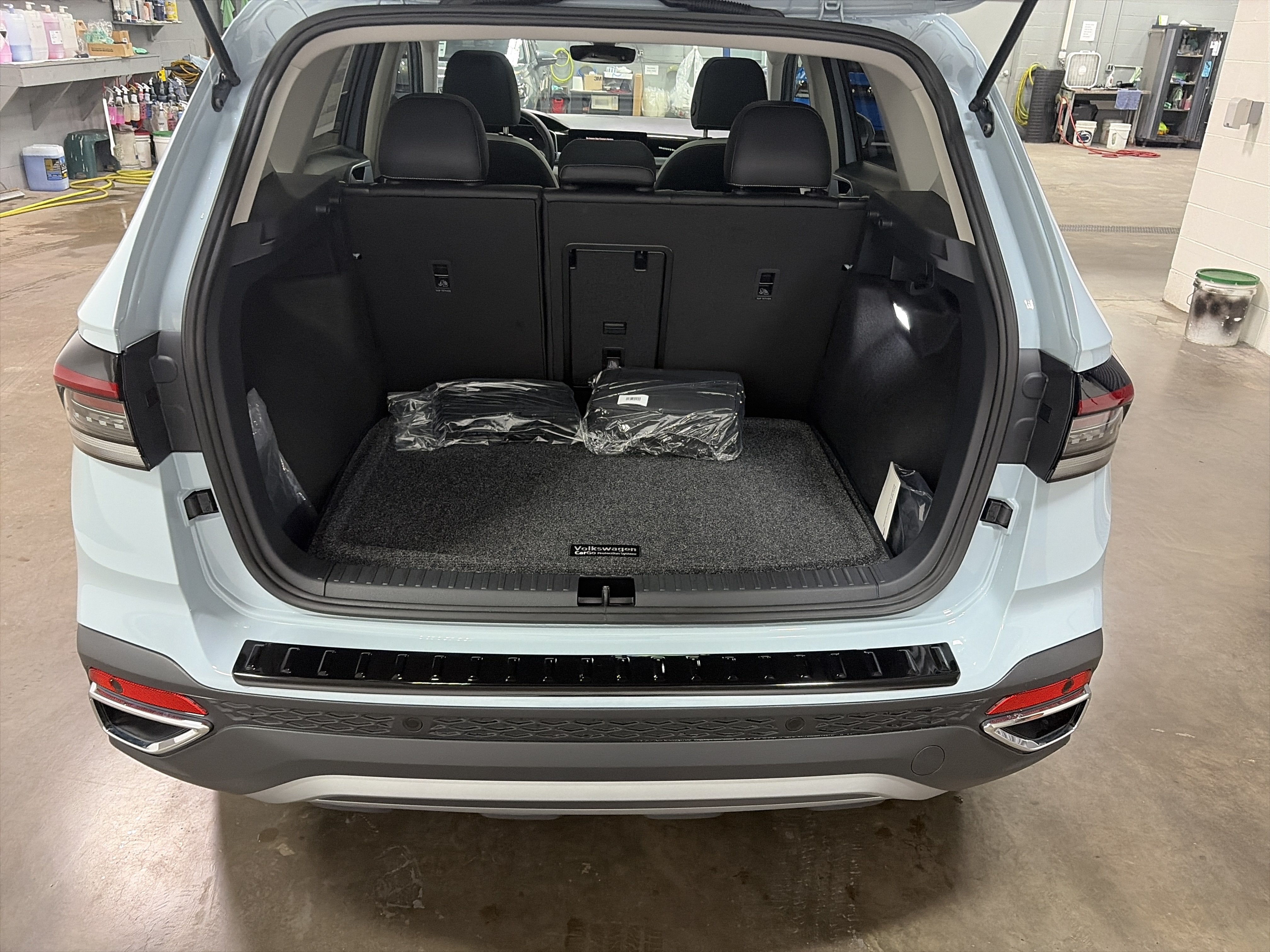 2027 Volkswagen Taos SE