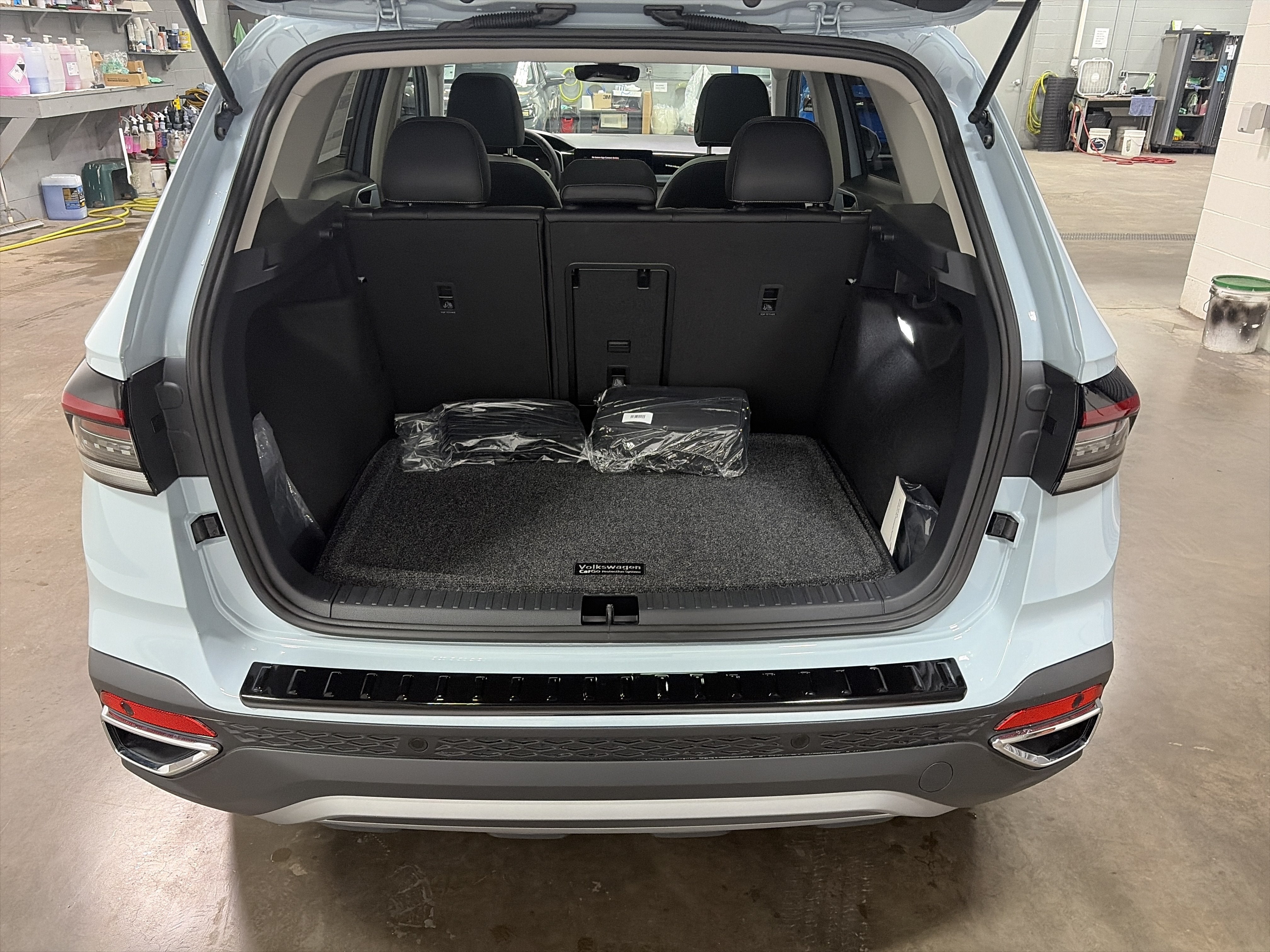 2027 Volkswagen Taos SE