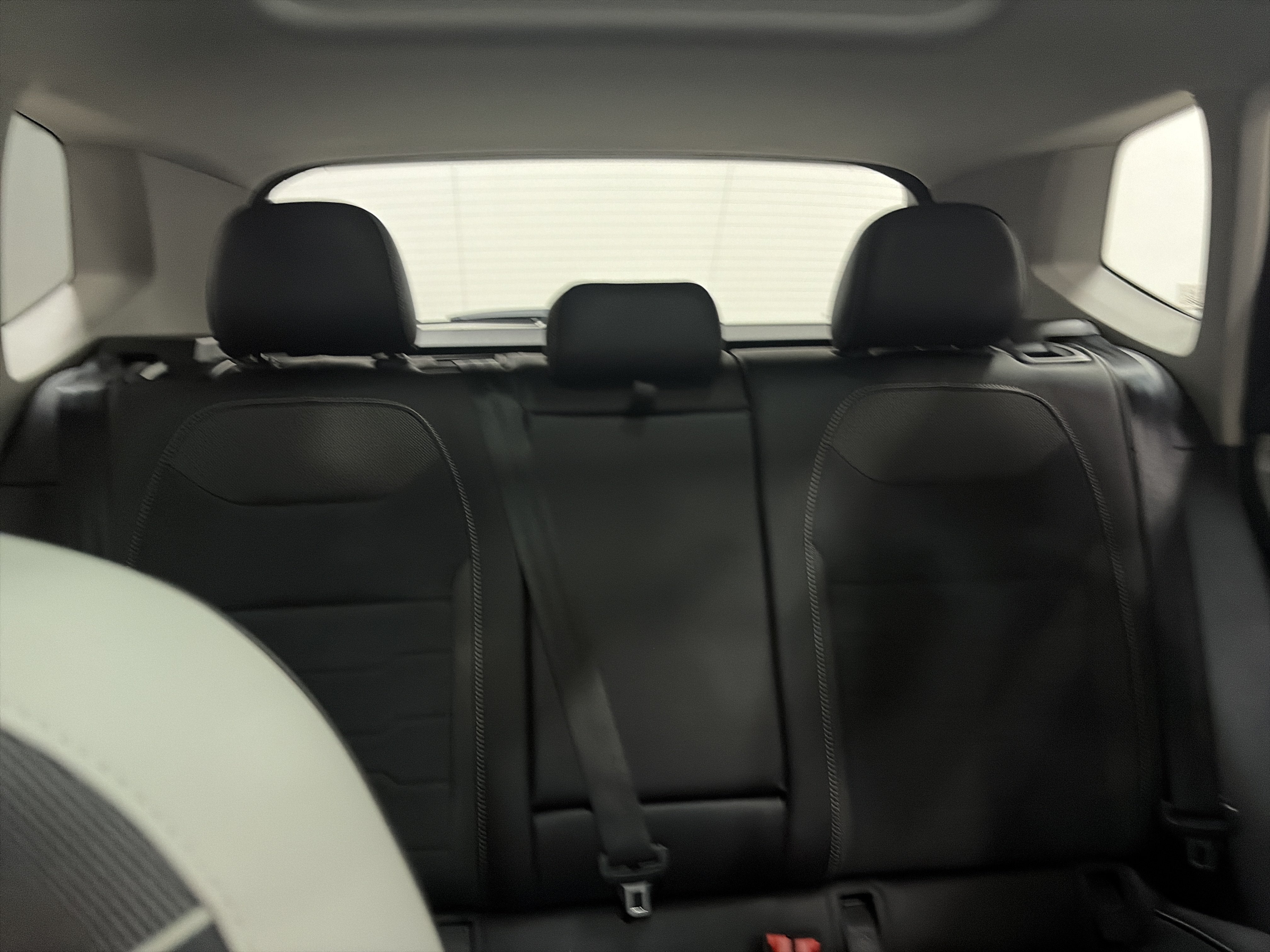 2027 Volkswagen Taos SE