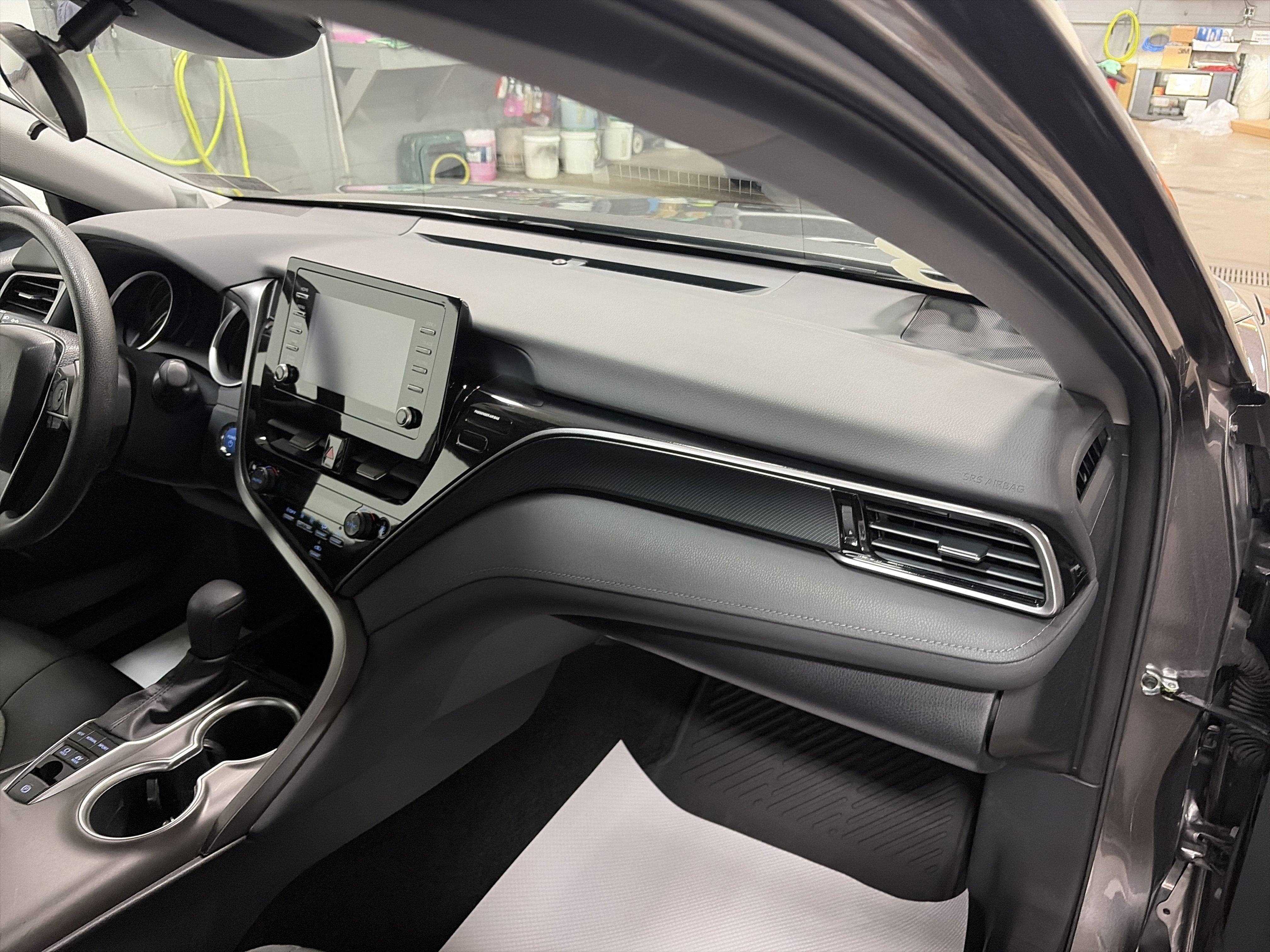 2023 Toyota Camry Hybrid LE