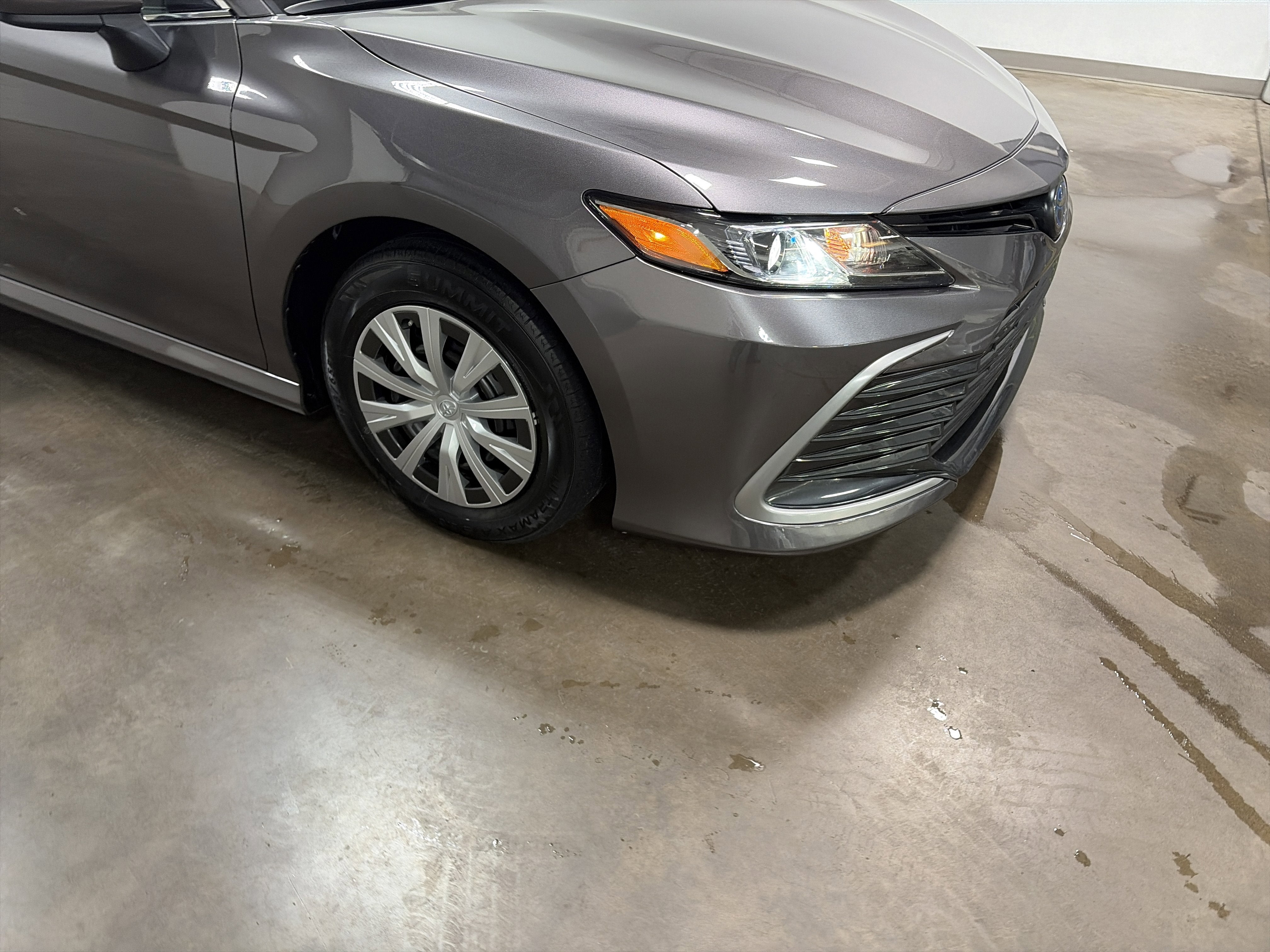 2023 Toyota Camry Hybrid LE
