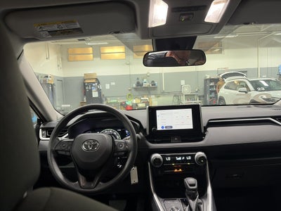 2025 Toyota RAV4 Hybrid LE
