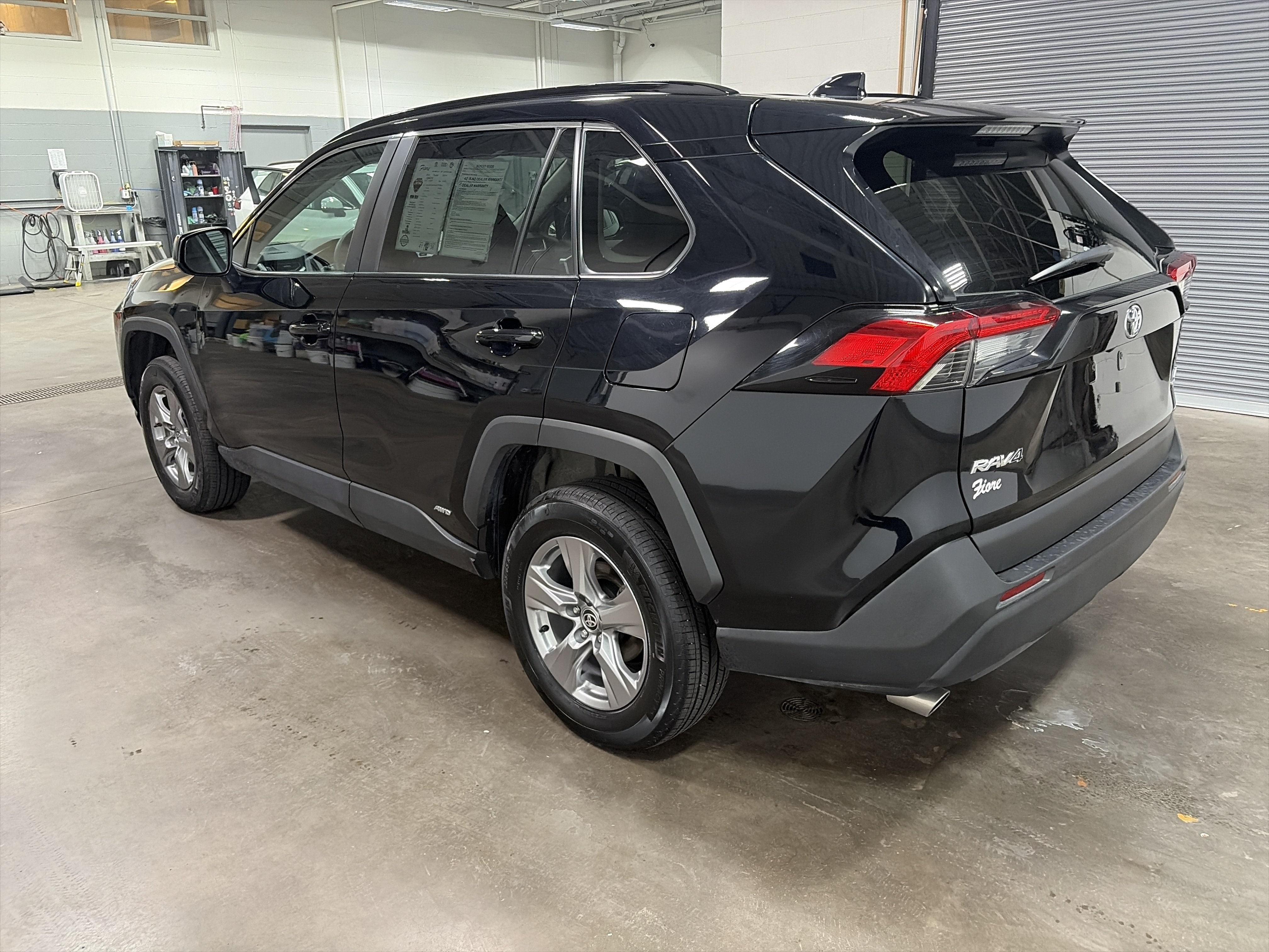 2025 Toyota RAV4 Hybrid LE