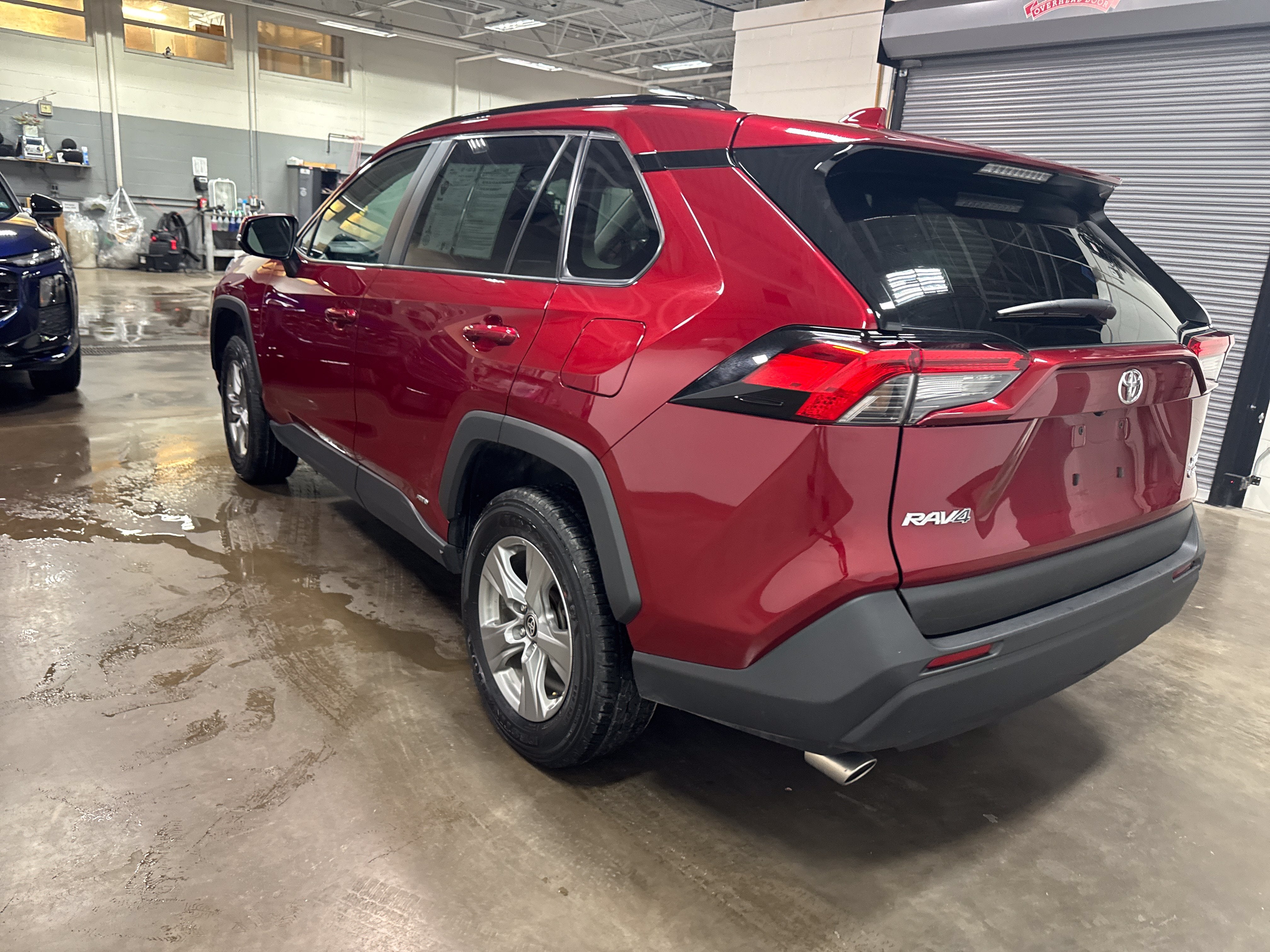2025 Toyota RAV4 Hybrid XLE