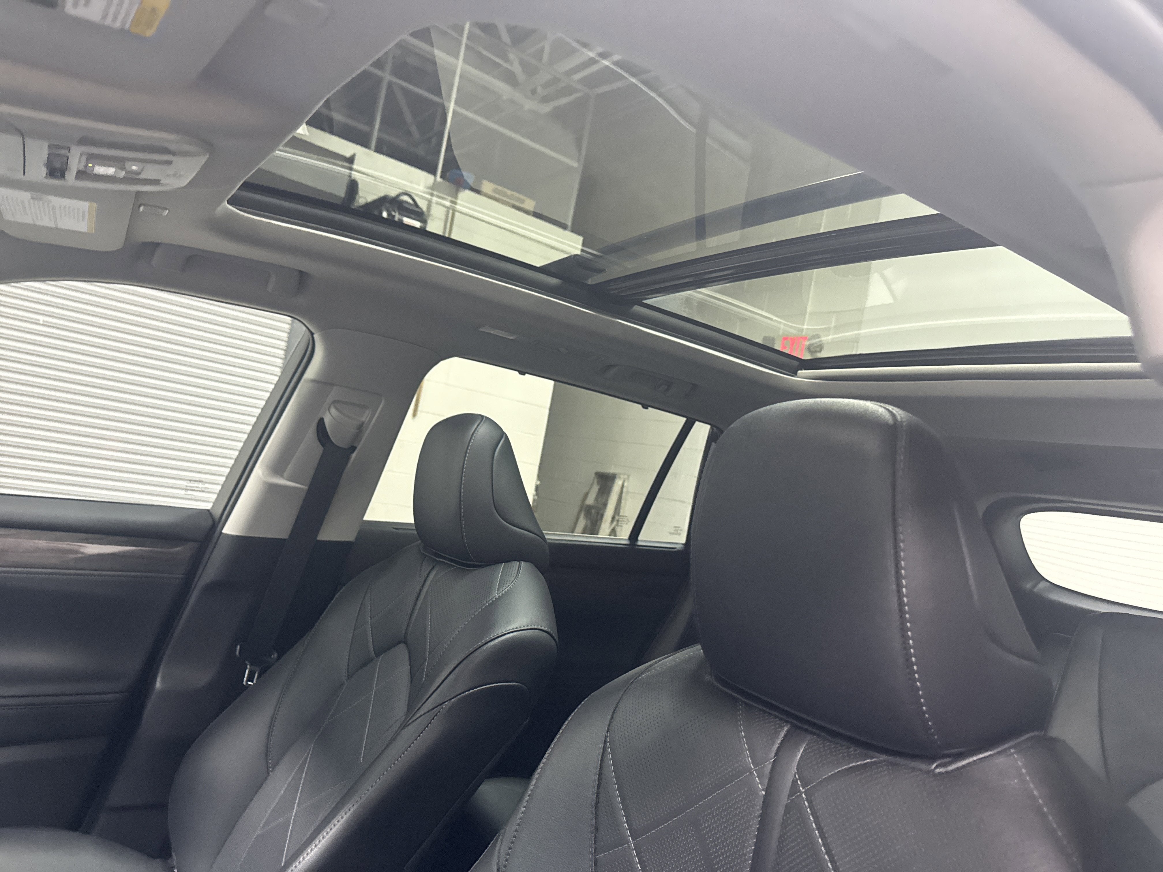 2023 Toyota Highlander Hybrid Platinum