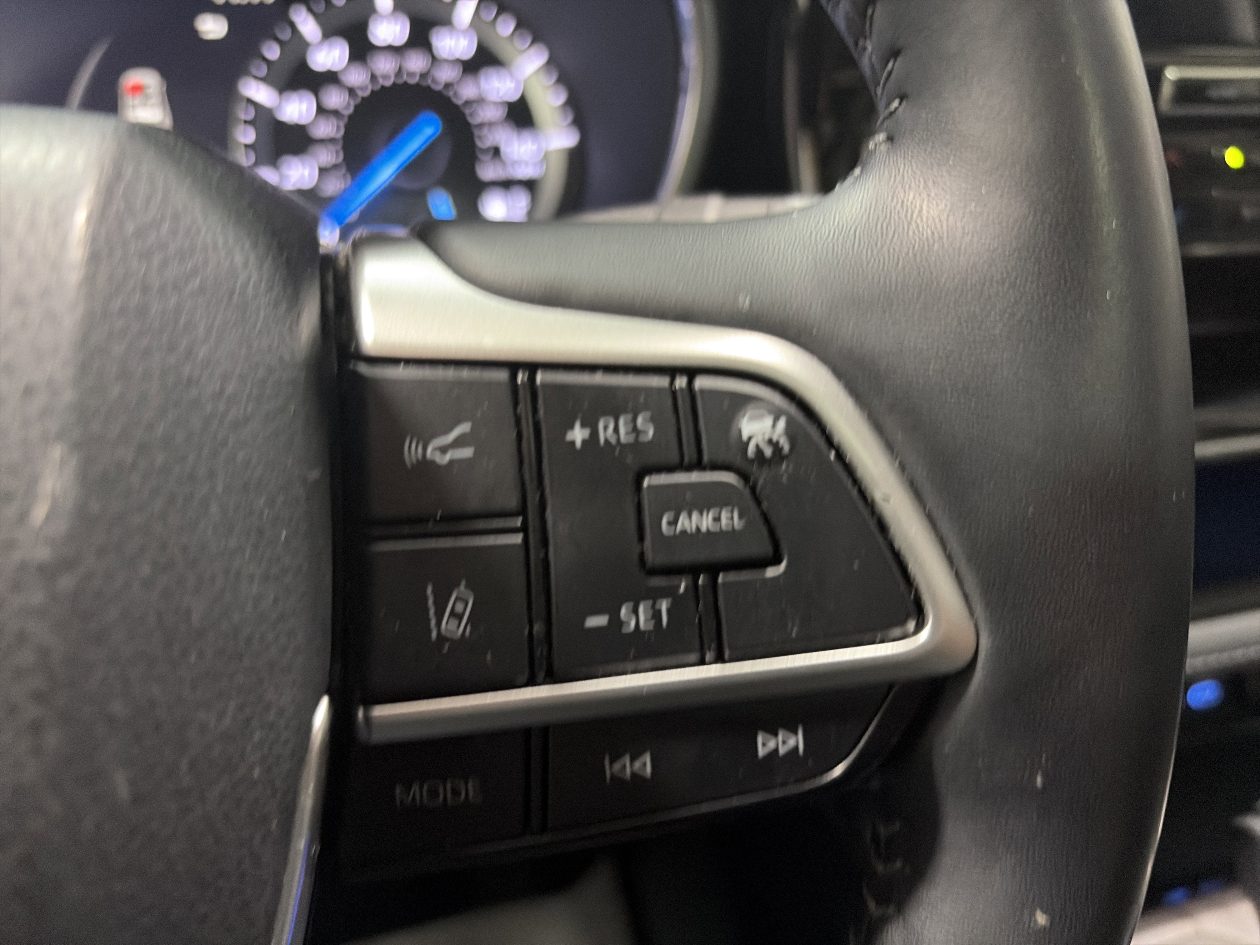 2022 Toyota Highlander Hybrid Platinum