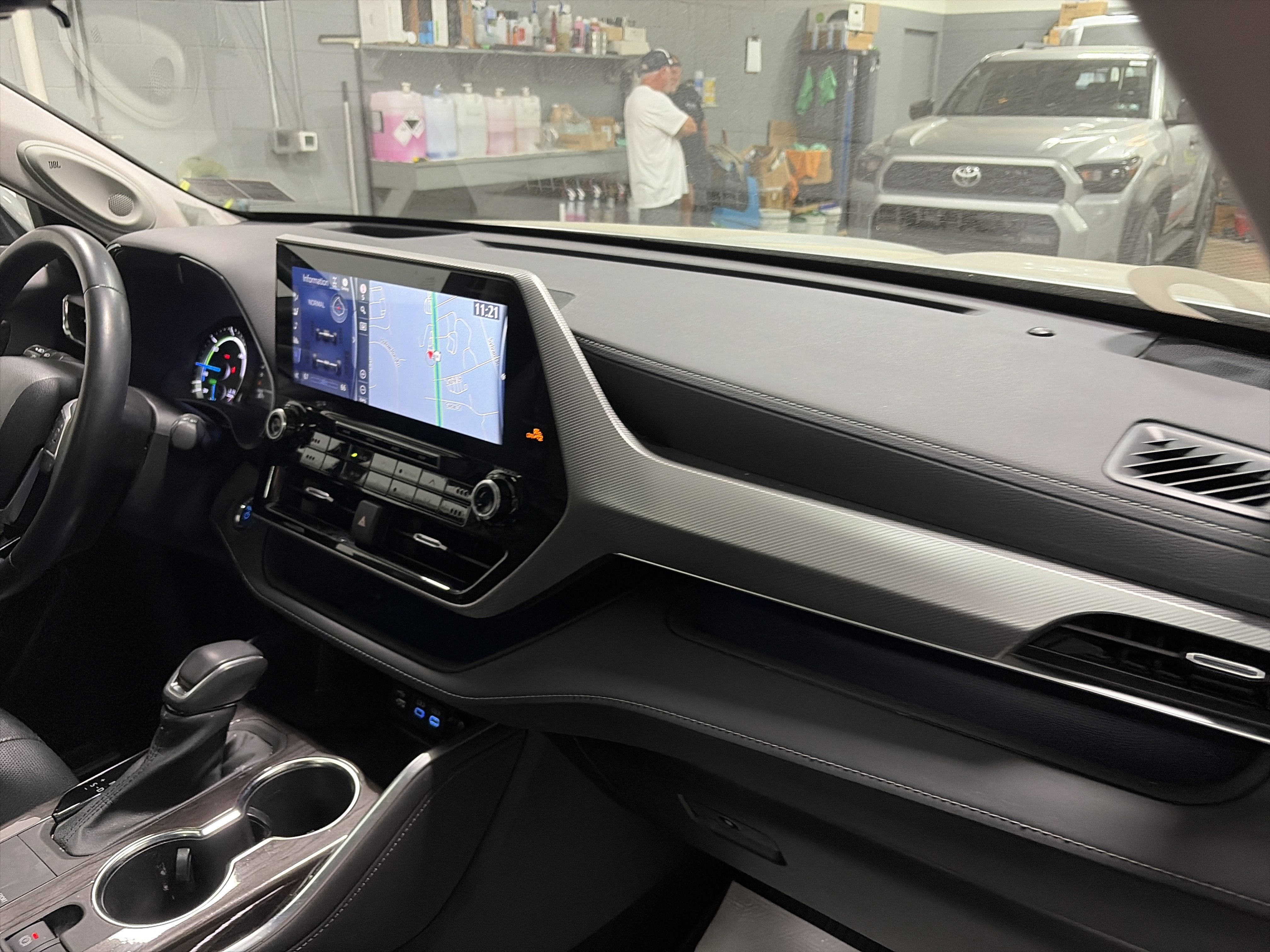 2022 Toyota Highlander Hybrid Platinum