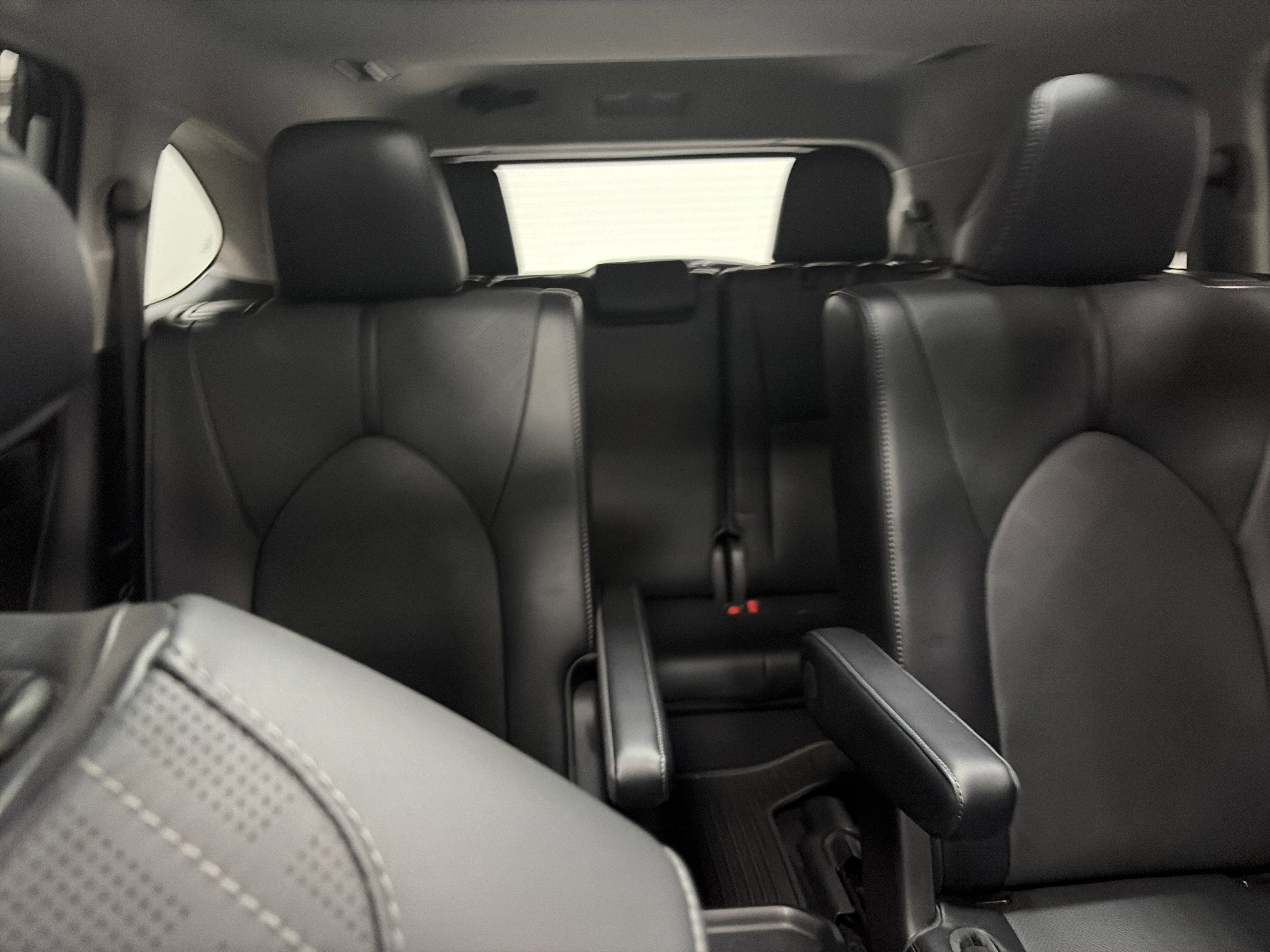 2022 Toyota Highlander Hybrid Platinum