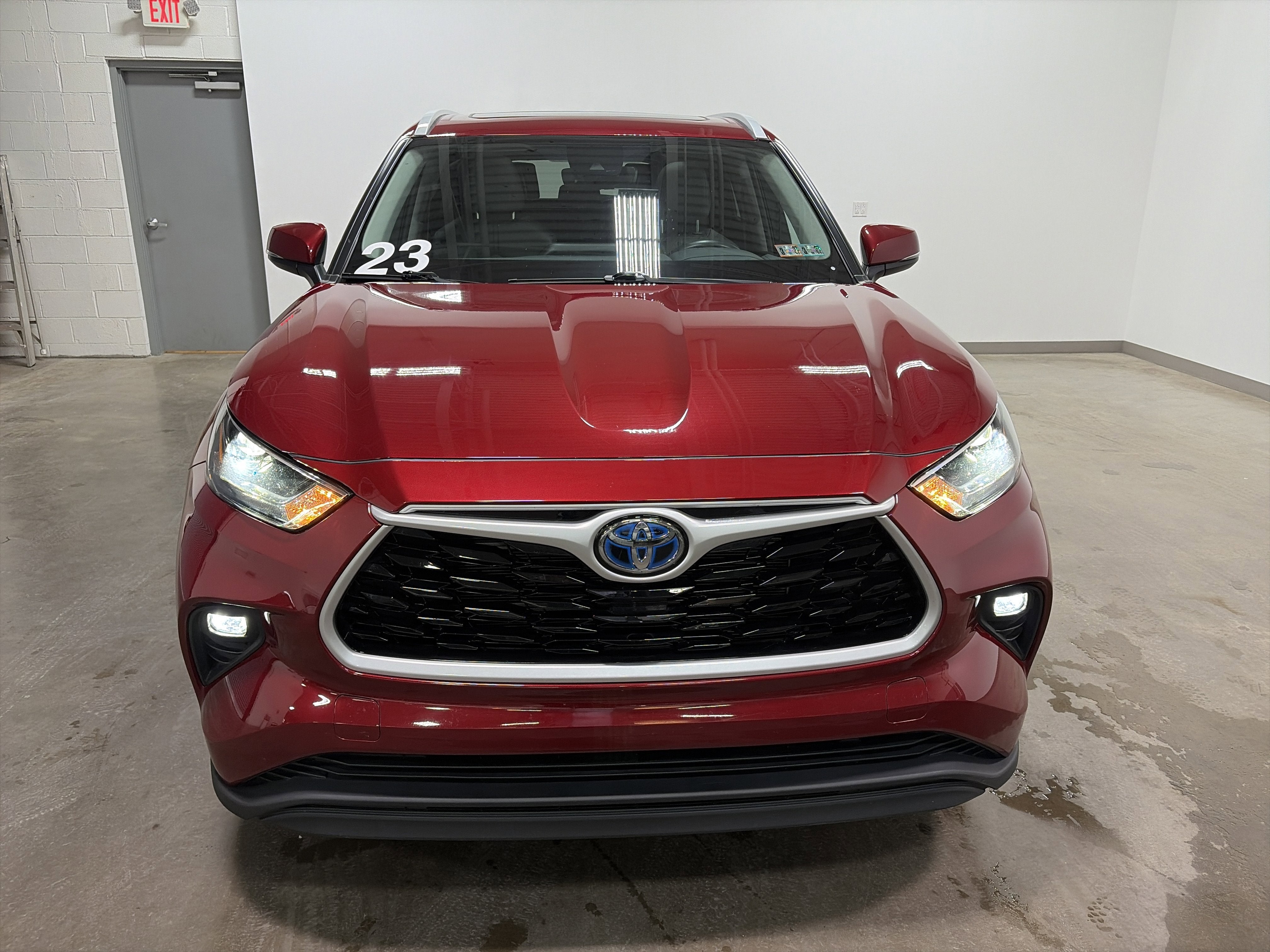 2023 Toyota Highlander Hybrid XLE