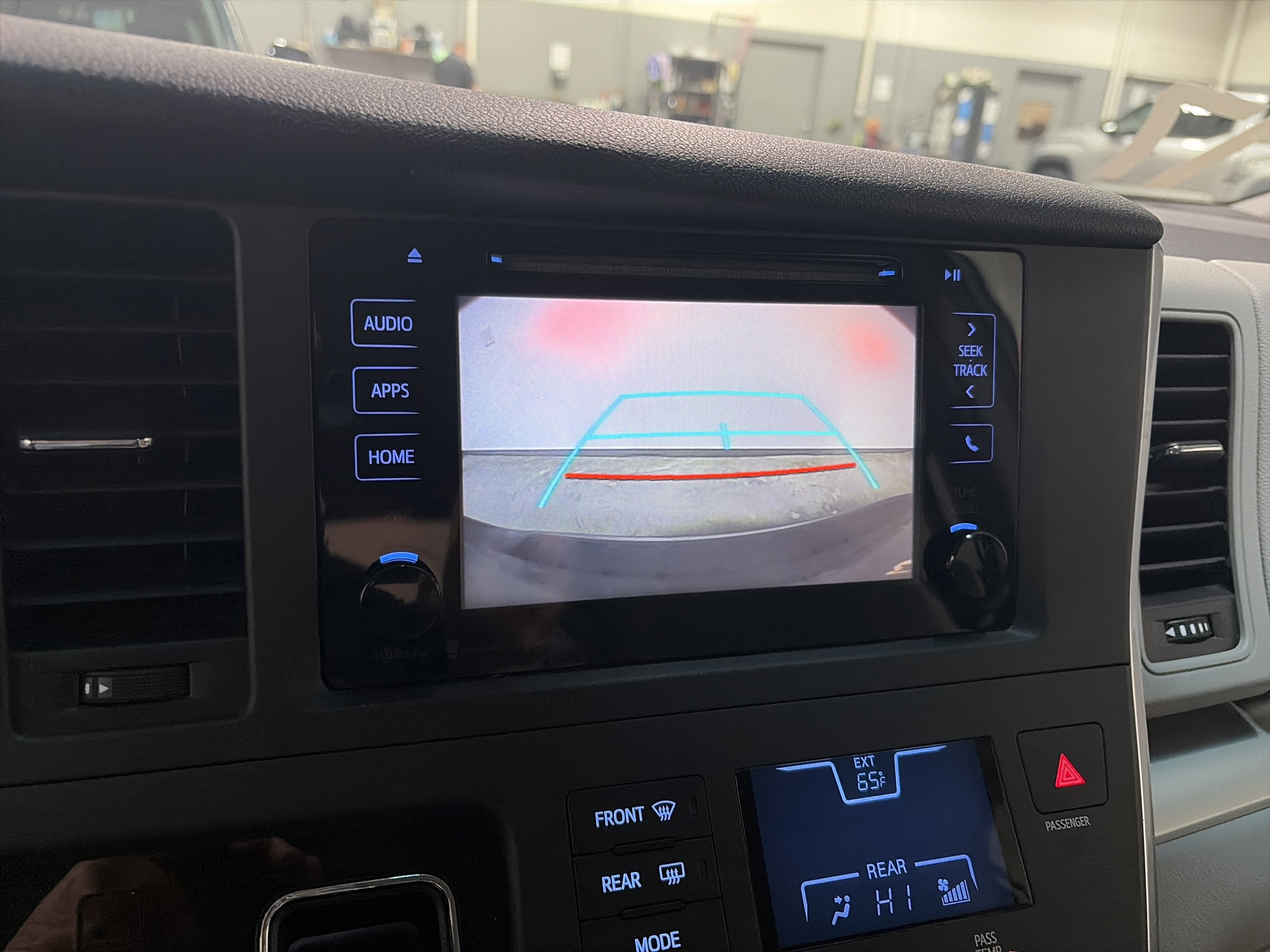 2017 Toyota Sienna LE