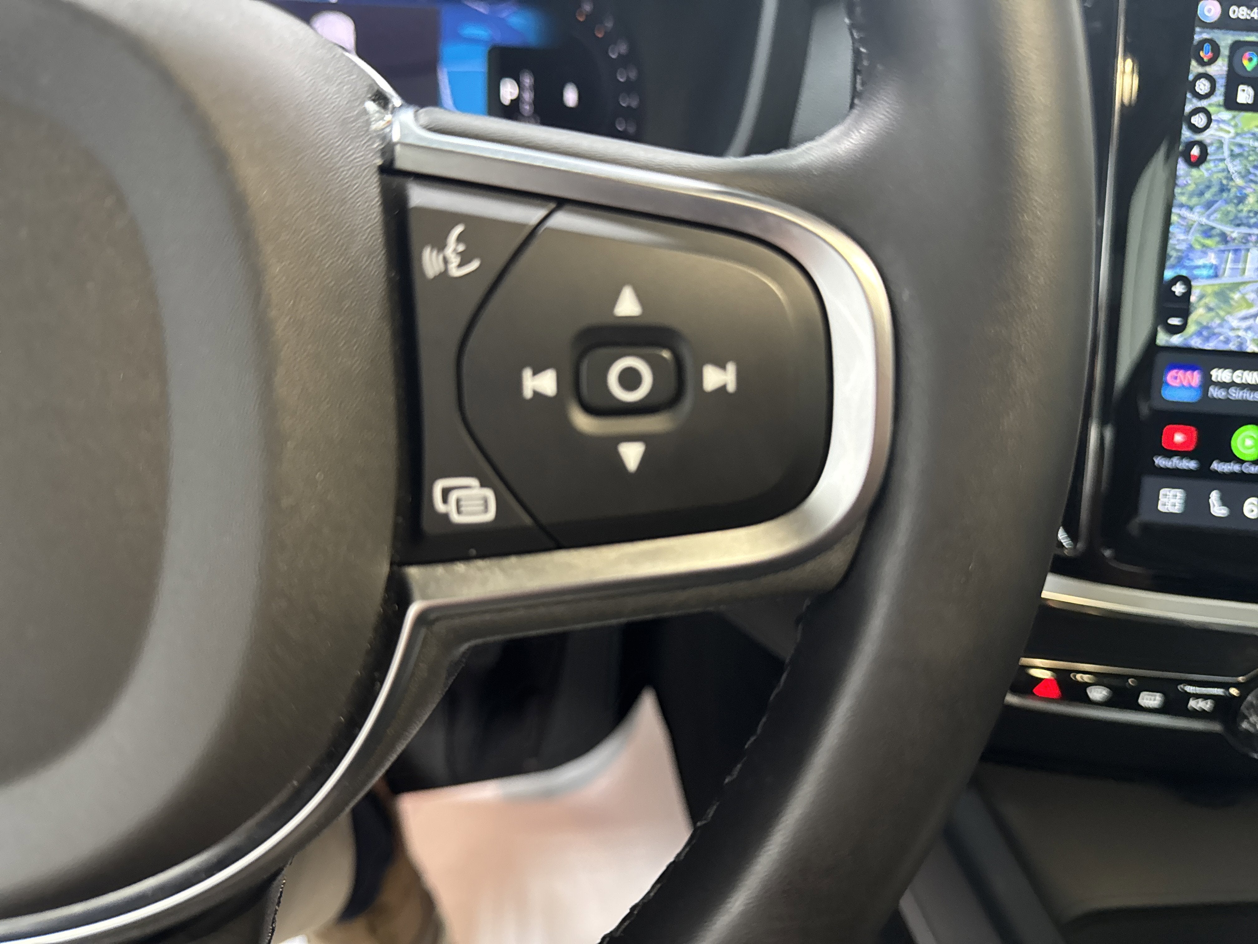 2024 Volvo S60 Core Dark Theme